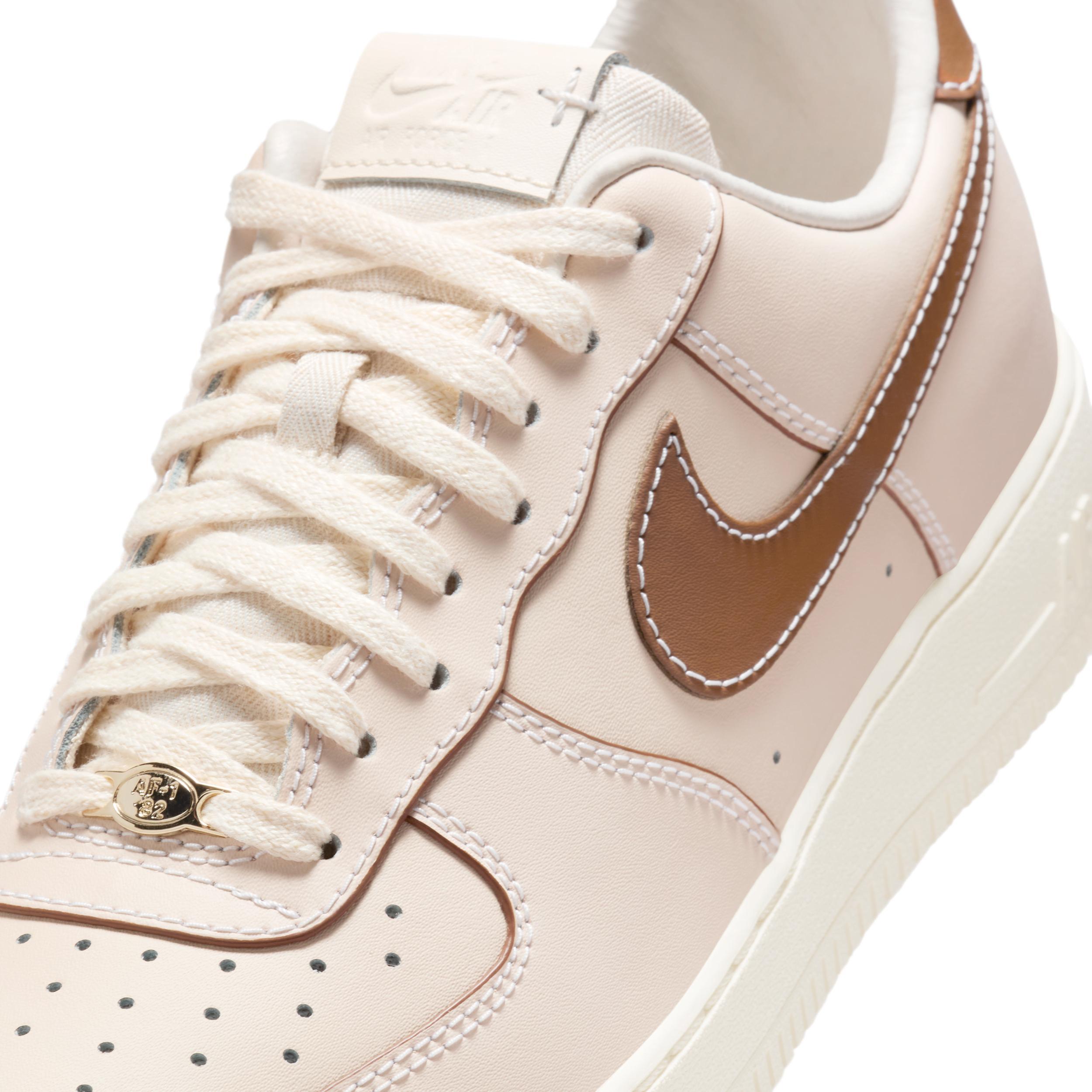 Nike Men's Air Force 1 '07 Shoes Product Image