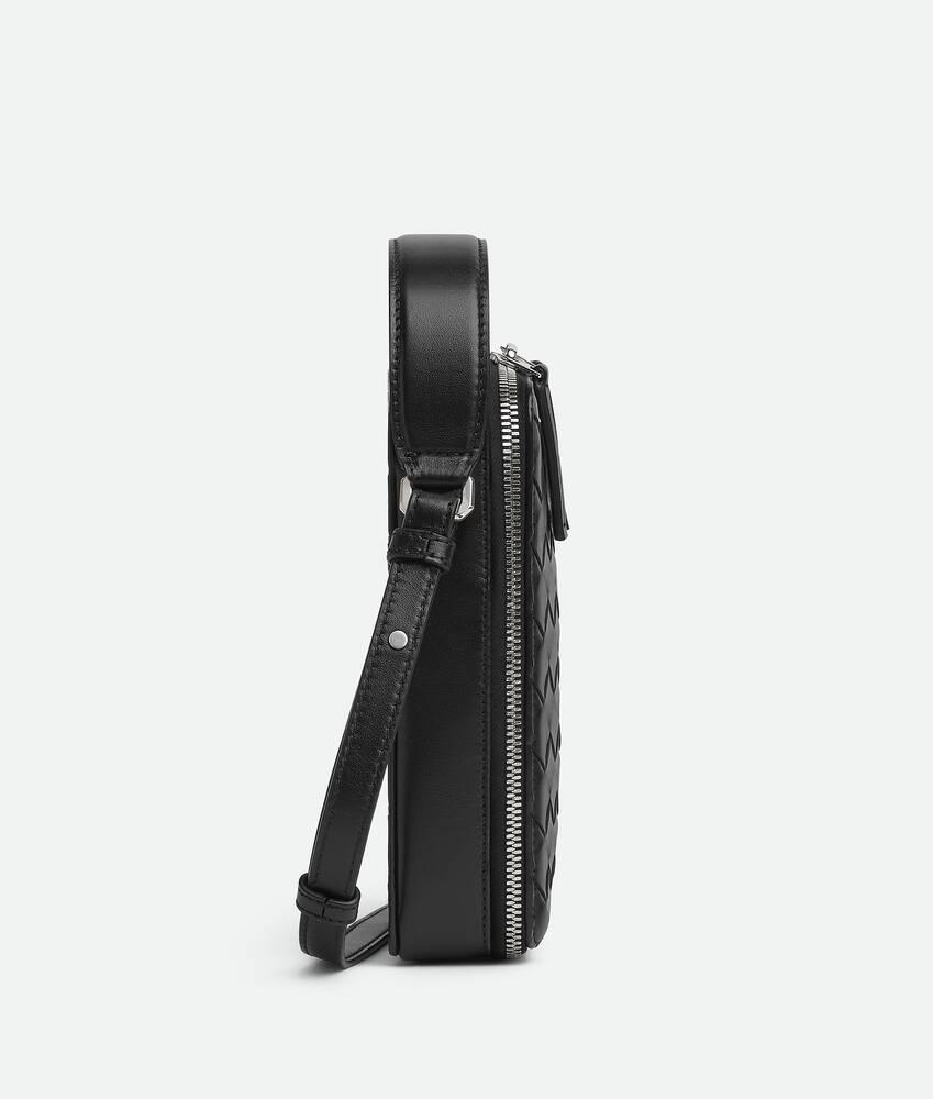 Men's Getaway Phone Pouch in Black Product Image