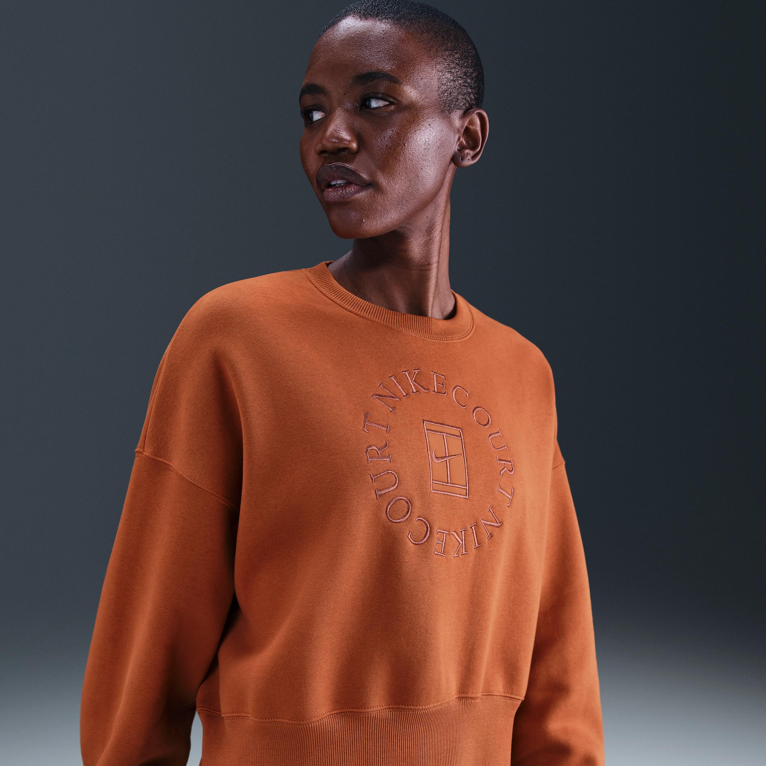 NikeCourt Heritage Phoenix Fleece Women's Over-Oversized Crew-Neck Sweatshirt Product Image