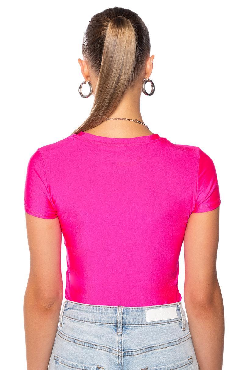 PAXTON DISCO SHORT SLEEVE TSHIRT IN FUCHSIA Product Image