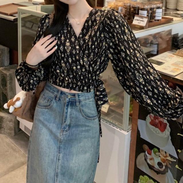 Long Sleeve V-Neck Floral Print Wrap Top Product Image