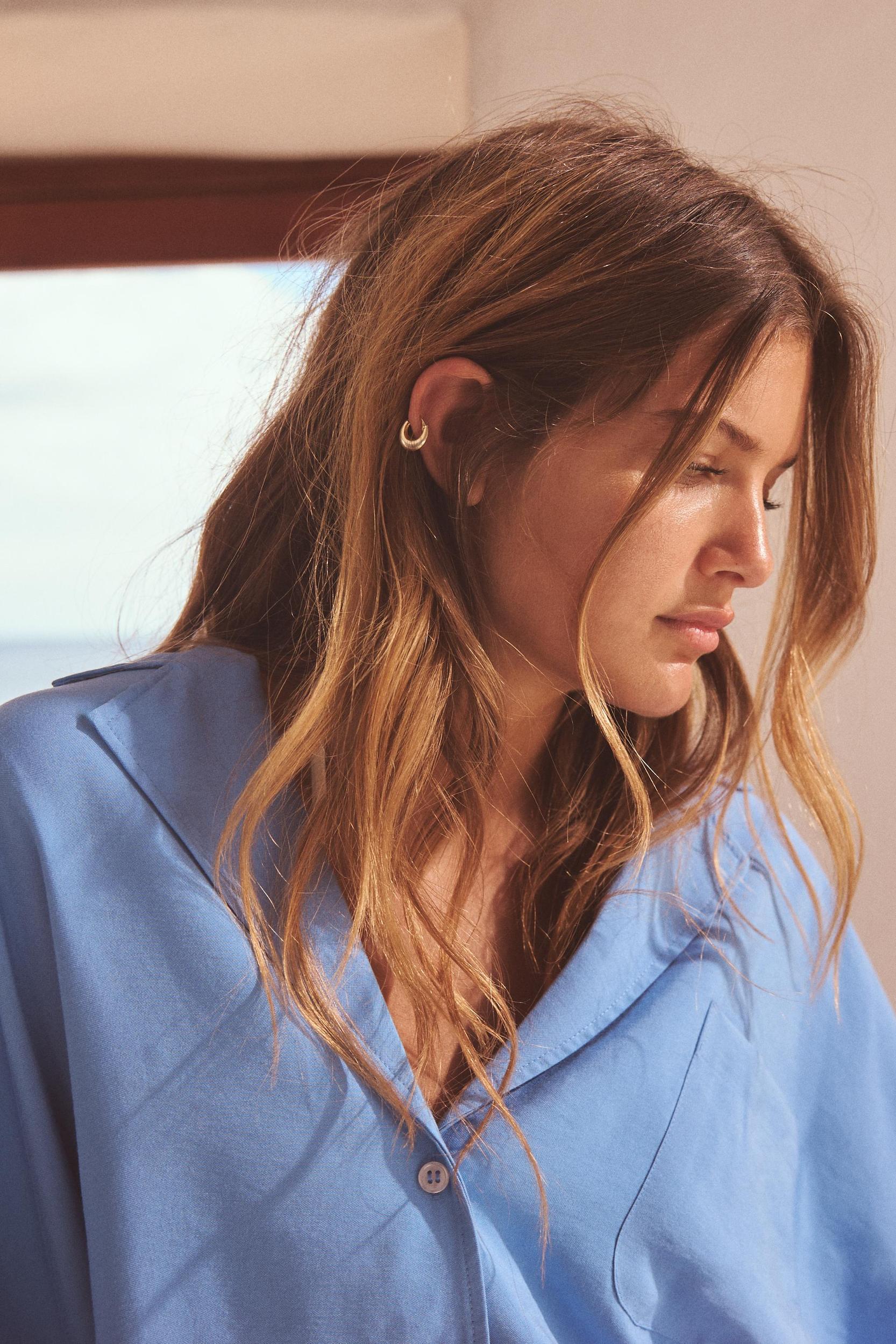 FLOWY OVERSIZED SHIRT Product Image