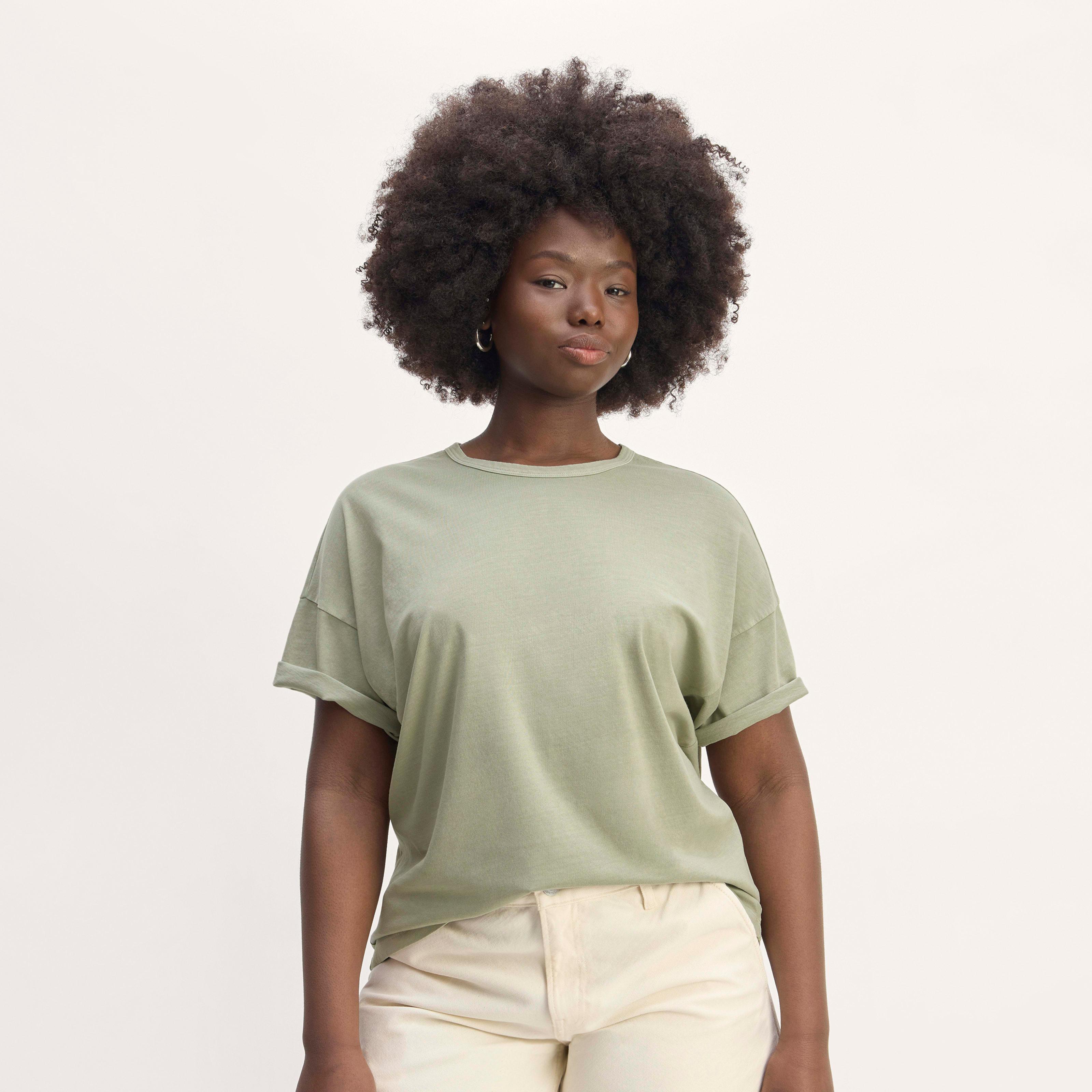 The Boyfriend Tee in Essential Cotton Product Image