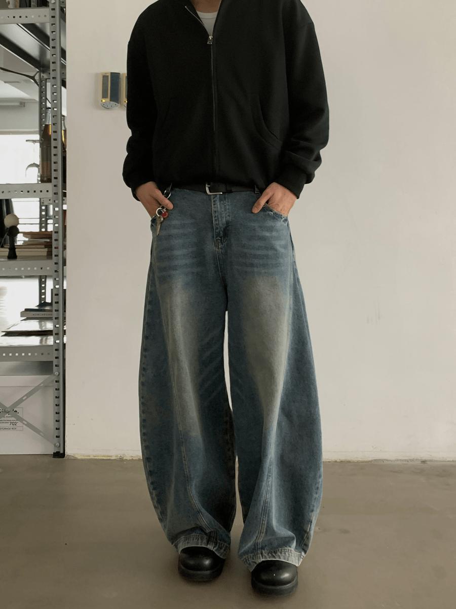 RT No. 18752 WASHED BLUE SCIMITAR JEANS Product Image