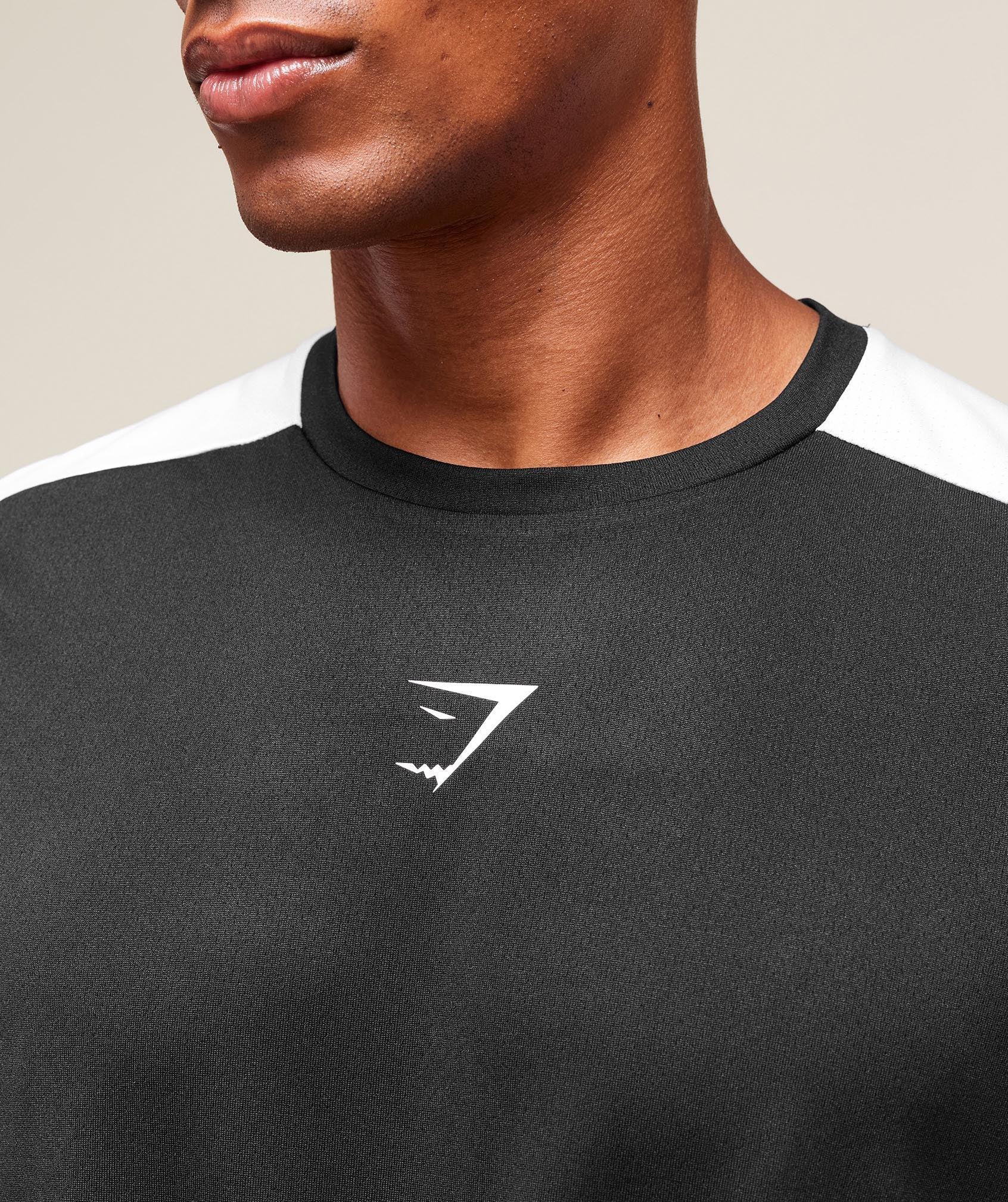 Gymshark Arrival Block T-Shirt - Black Male Product Image