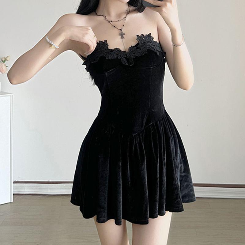 Sleeveless Floral Embroidered Plain Velvet Slim-Fit Mini A-Line Dress Product Image