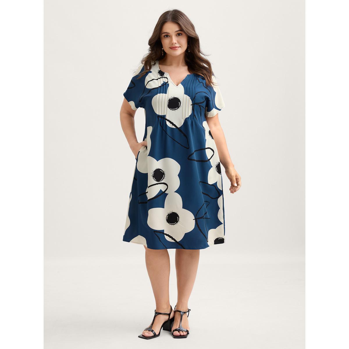 Plus Size Floral Pleated Front Pockets Midi Dress Mediumblue Women Notched collar Cap Sleeve Curvy BloomChic 14-16/1X Product Image