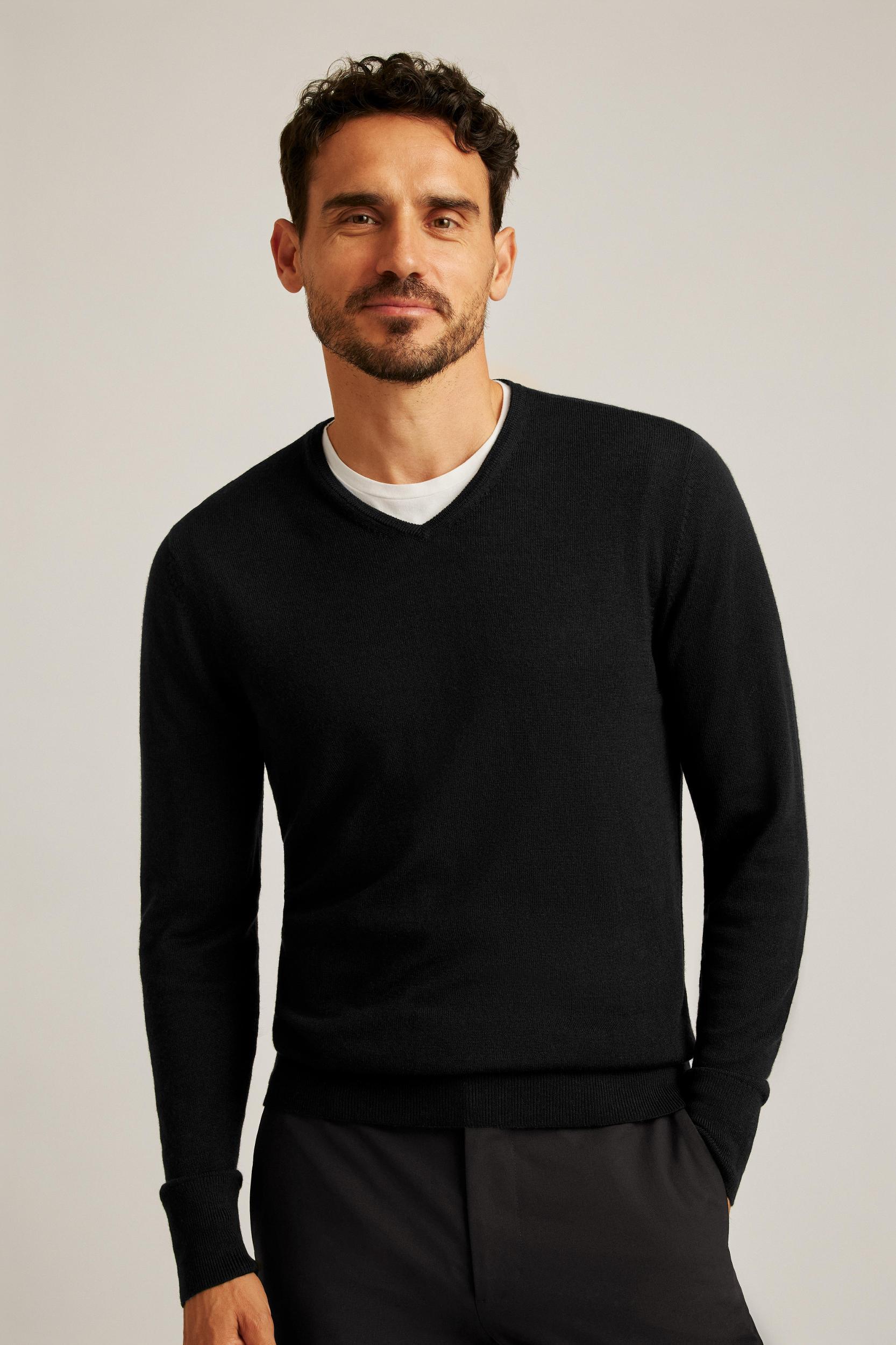 Washable Merino V-Neck Sweater Product Image