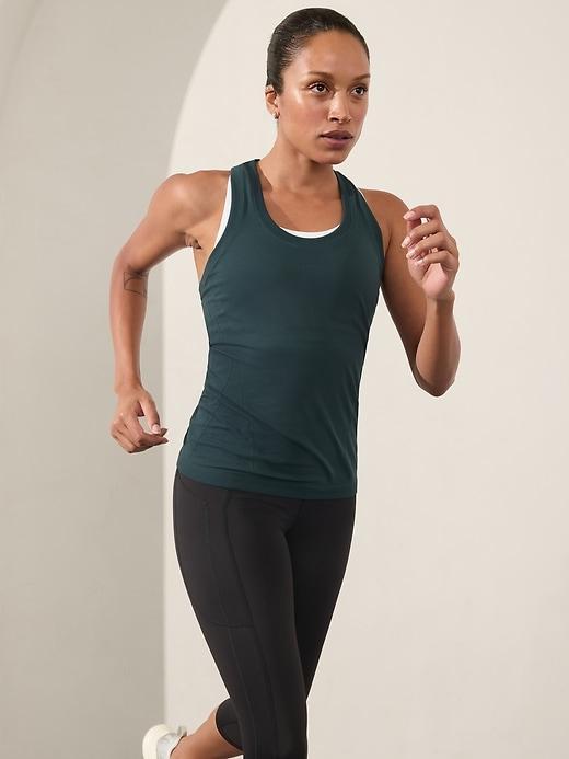 Momentum Seamless Tank Product Image