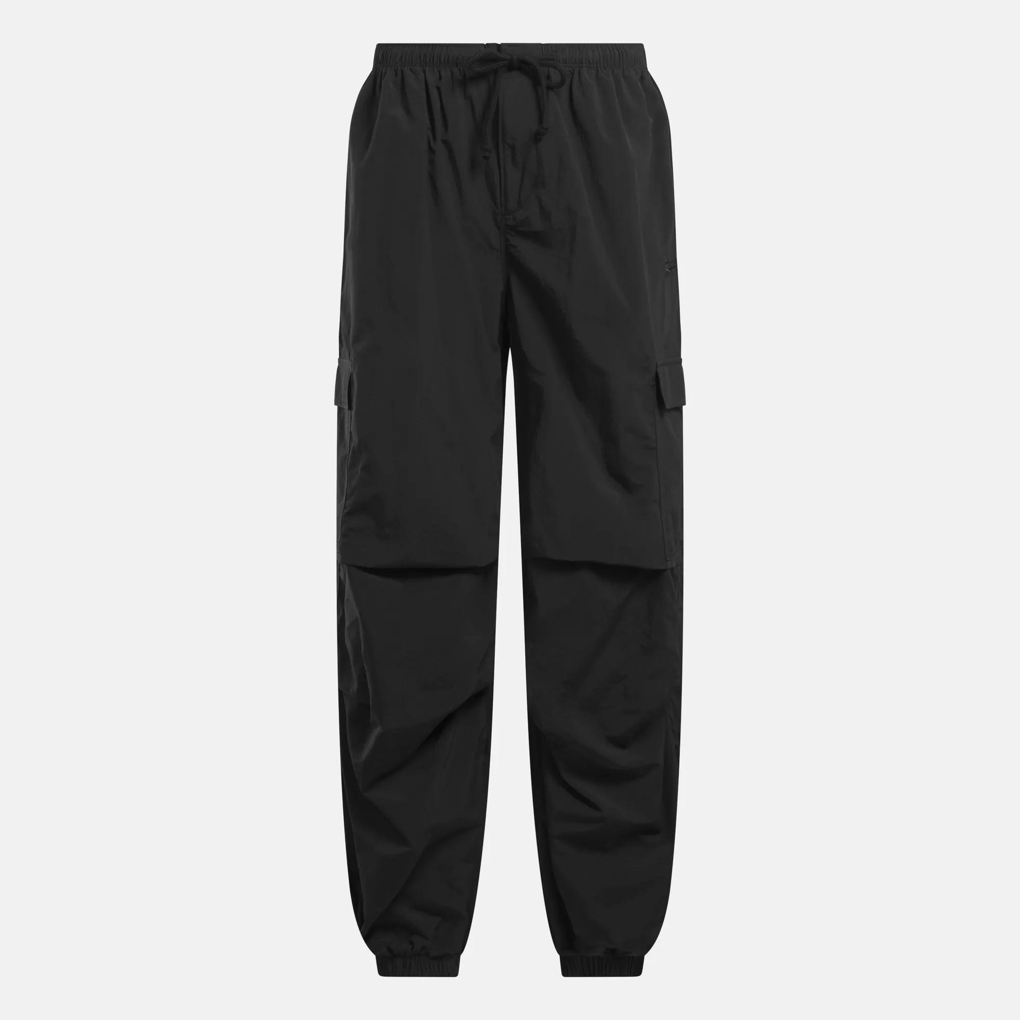 Women's Wardrobe Essentials Cargo Pants Female Product Image