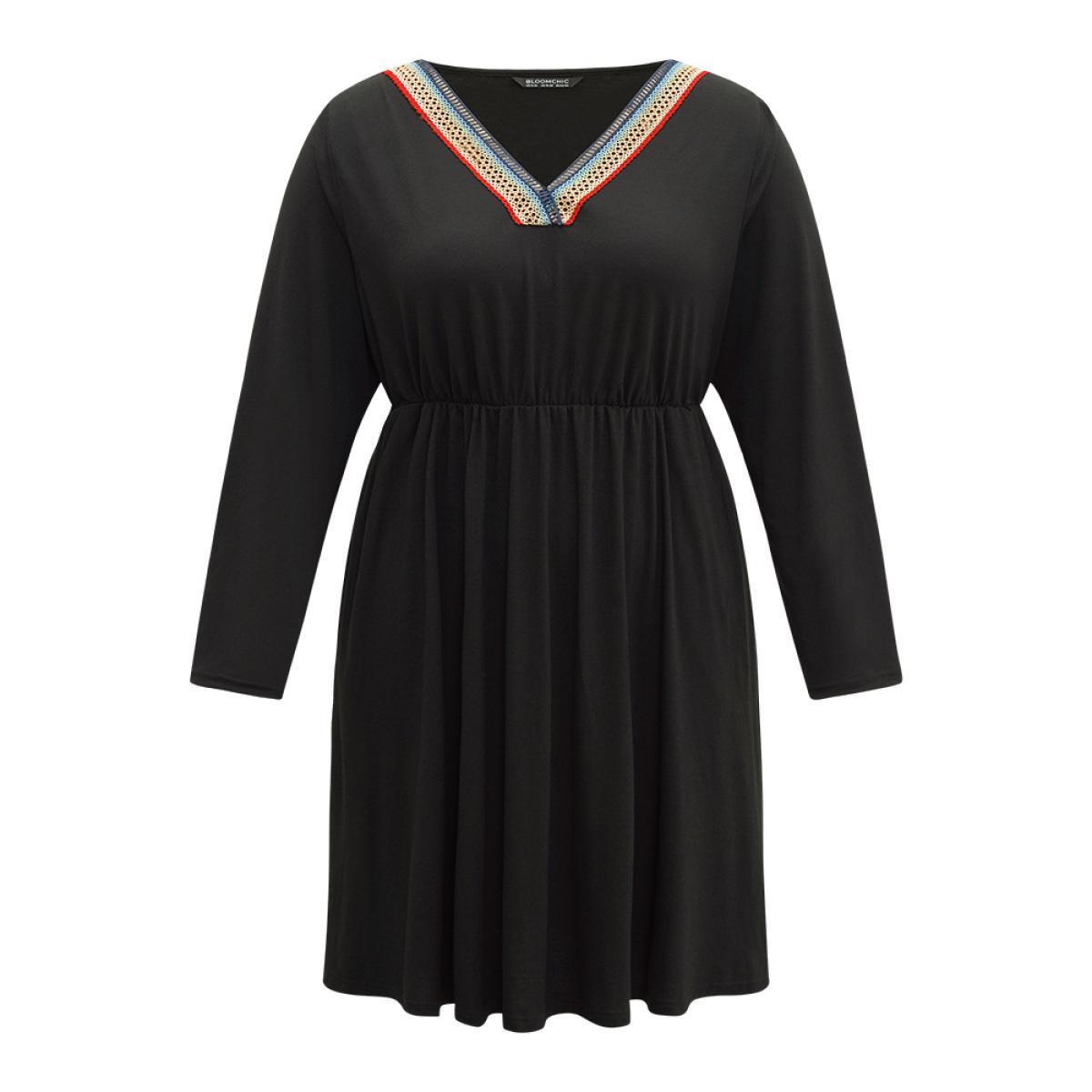 Plus Size Supersoft Essentials Contrast Webbing Pocket Dress Black Women Casual Plain V-neck Long Sleeve Curvy Midi Dress BloomChic 22-24/3X Product Image
