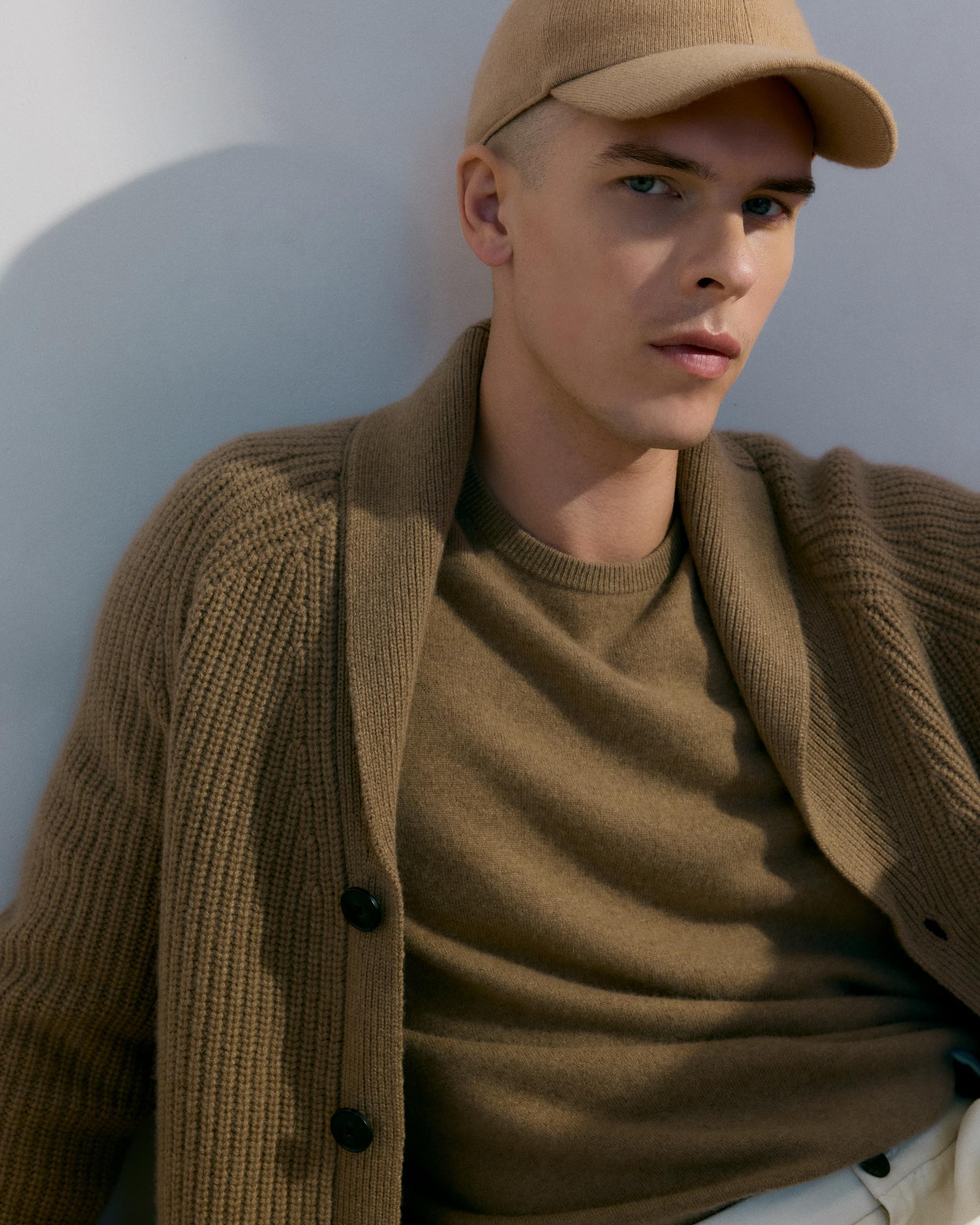 Quince | Men's Mongolian Cashmere Crewneck Sweater Product Image