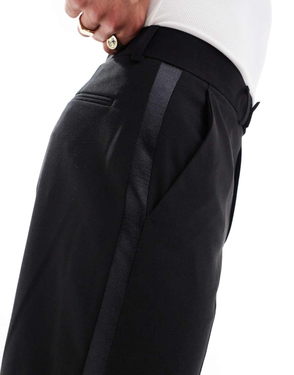 ASOS DESIGN wide suit pants in black Product Image