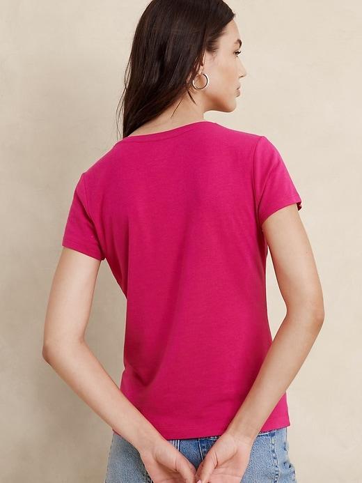 Timeless V-Neck T-Shirt Product Image