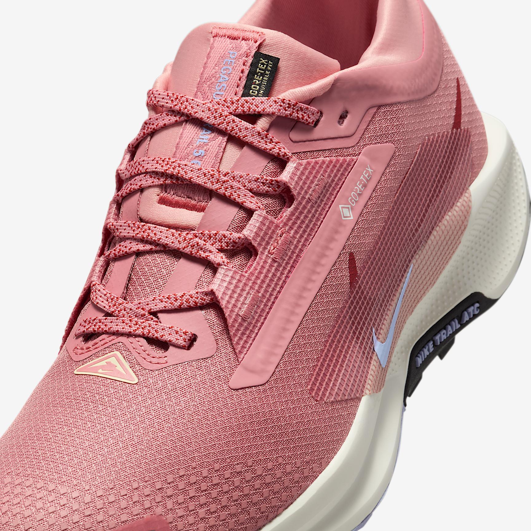 Nike Pegasus Trail 5 GORE-TEX Women's Waterproof Trail Running Shoes Product Image