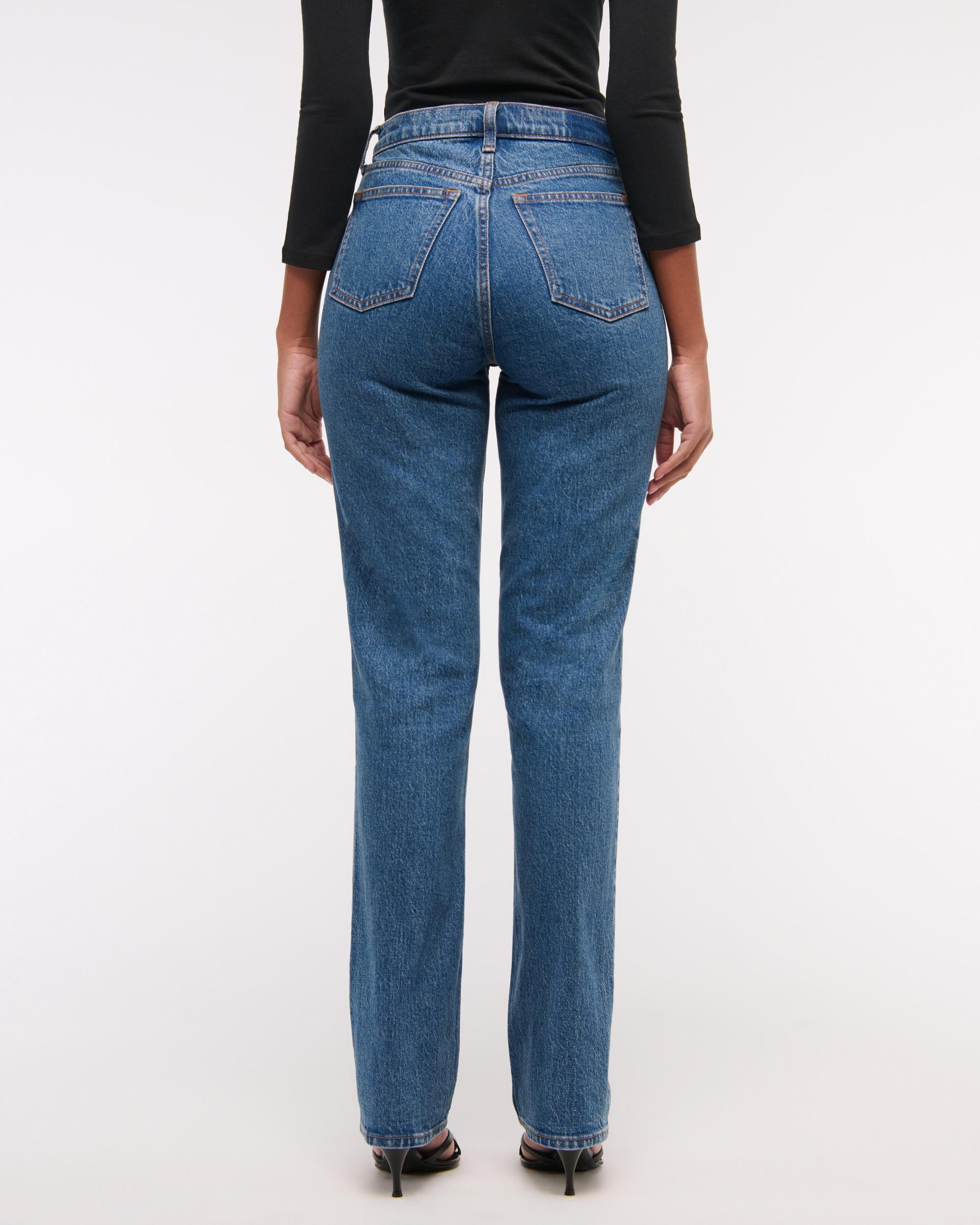 Curve Love Mid Rise 90s Straight Jean Product Image