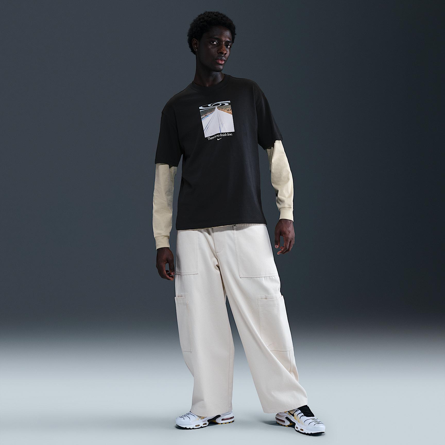 Nike Sportswear Men's Max90 T-Shirt Product Image