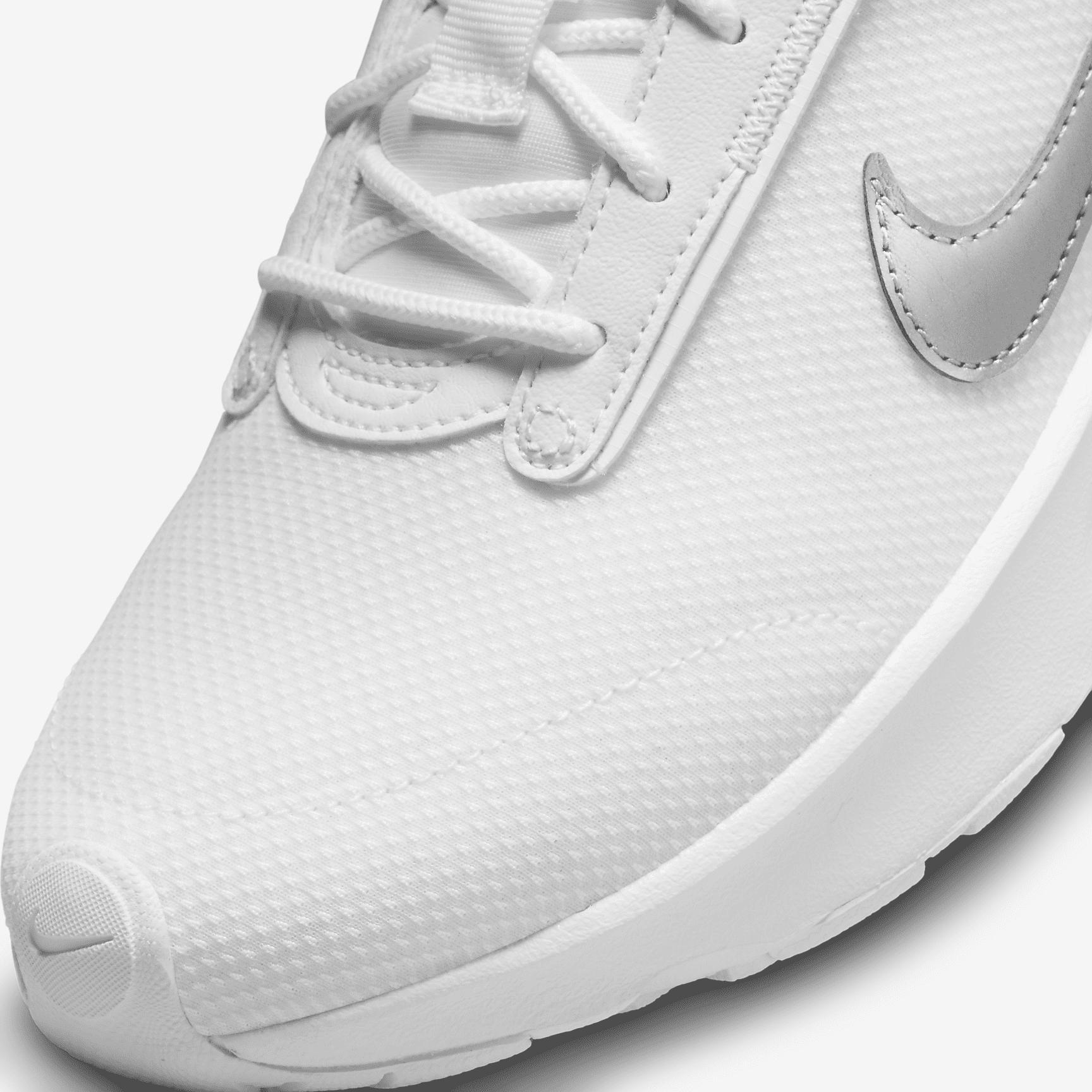 Nike Women's Air Max INTRLK Lite Shoes Product Image