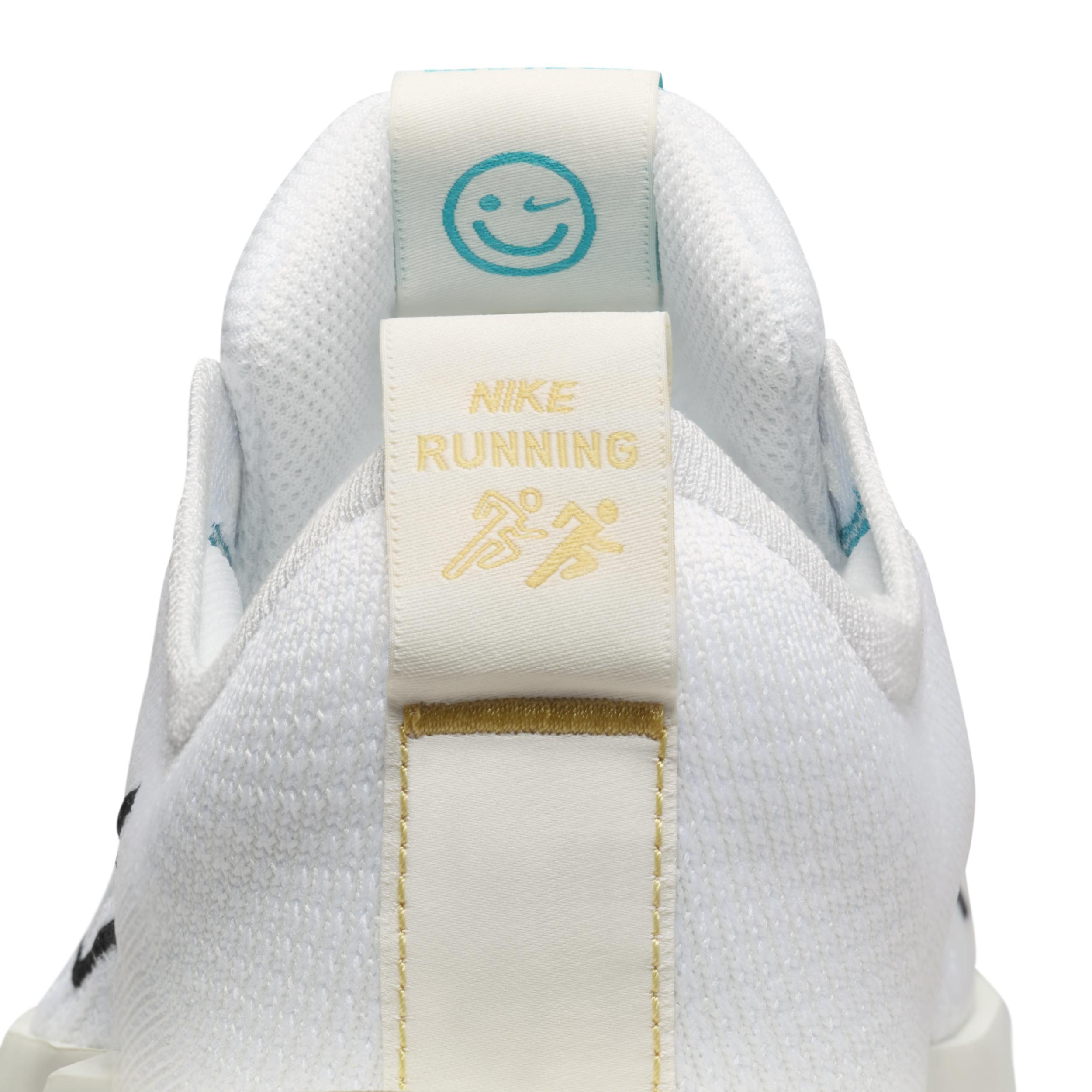 Nike Women's Interact Run Road Running Shoes Product Image