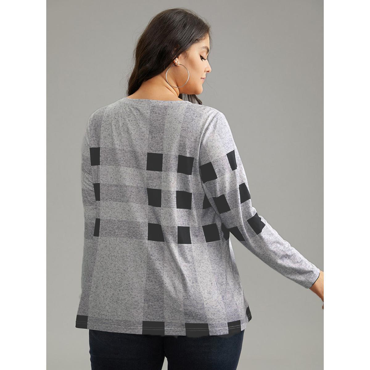 Plus Size Plaid Print Contrast Round Neck T-shirt LightGray Women Casual Contrast Plaid Round Neck Everyday T-shirts BloomChic 28/5X Product Image
