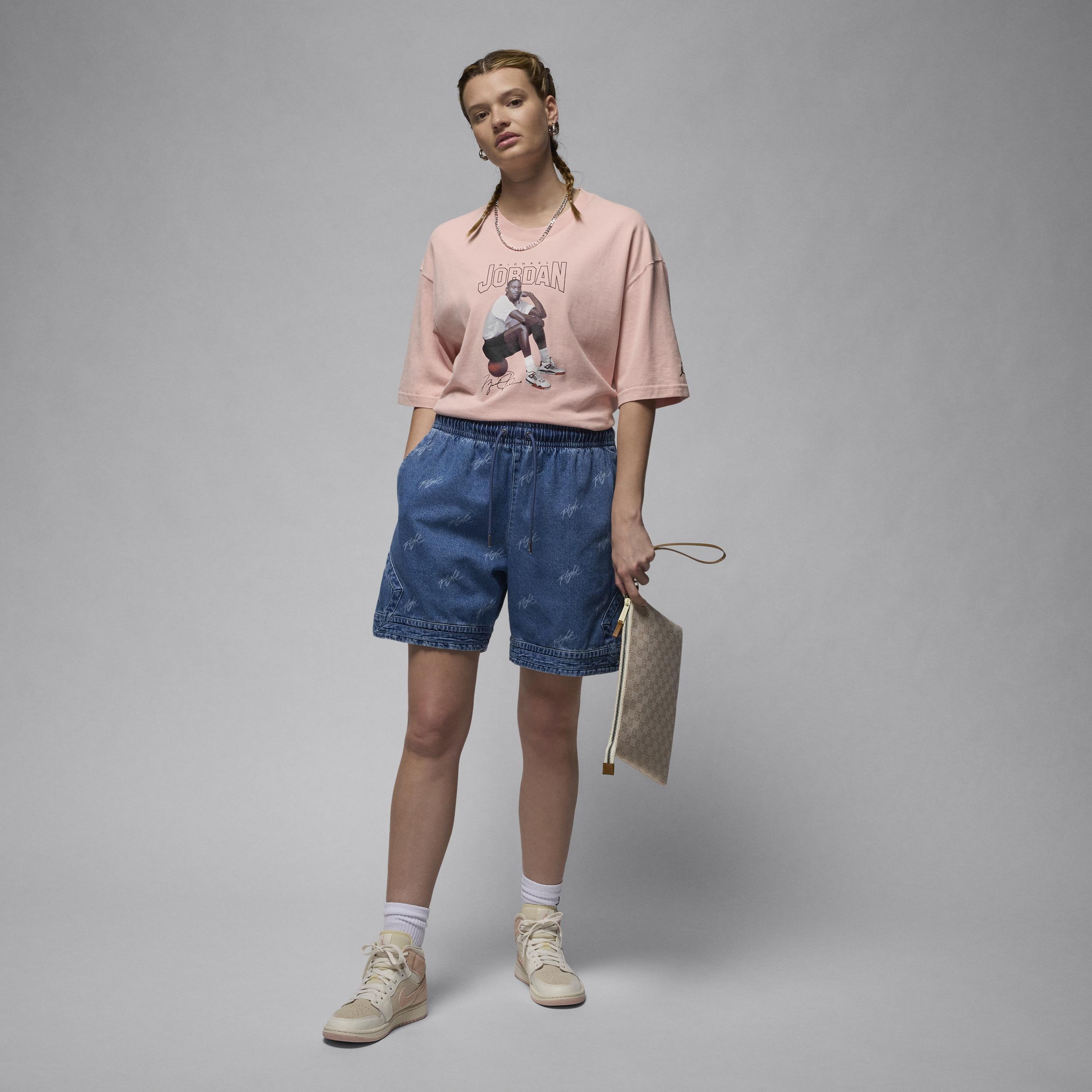 Jordan Womens Short-Sleeve Oversized Graphic T-Shirt Product Image