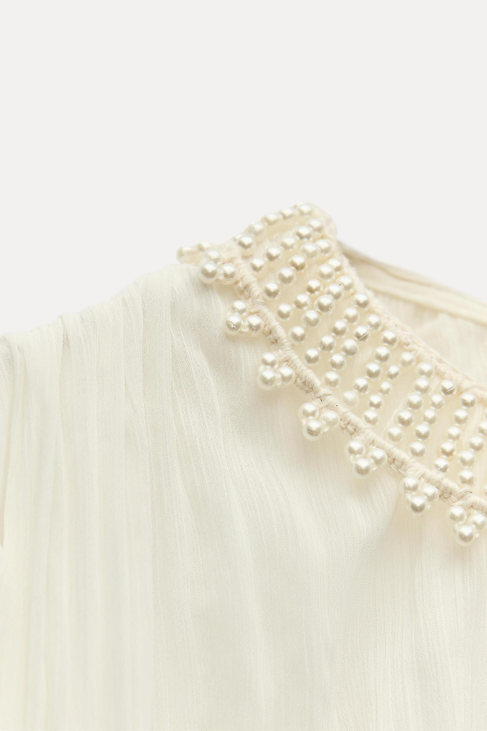 PEARL COLLAR TOP Product Image