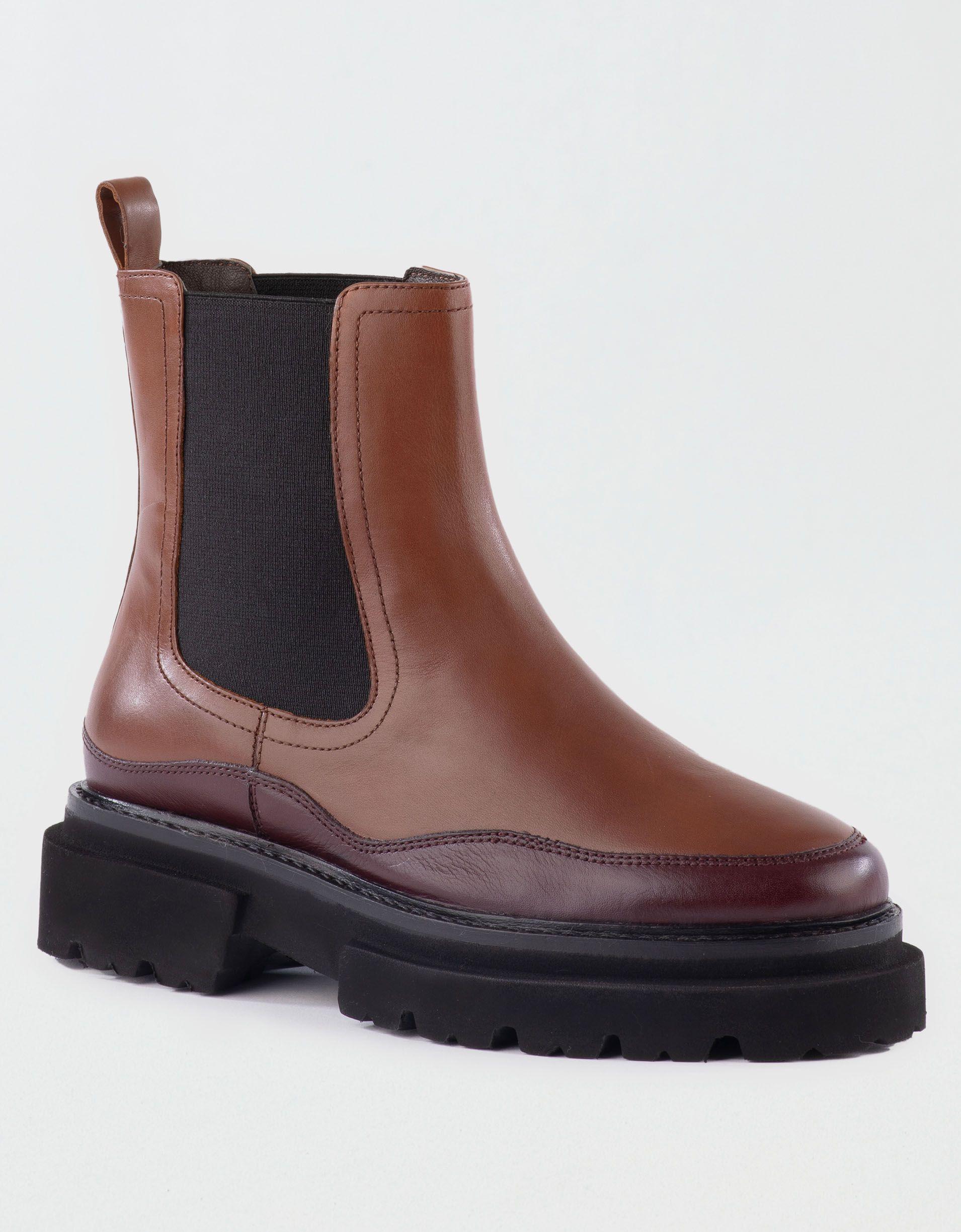 Seychelles Women's Savor the Moment Chelsea Boot Product Image
