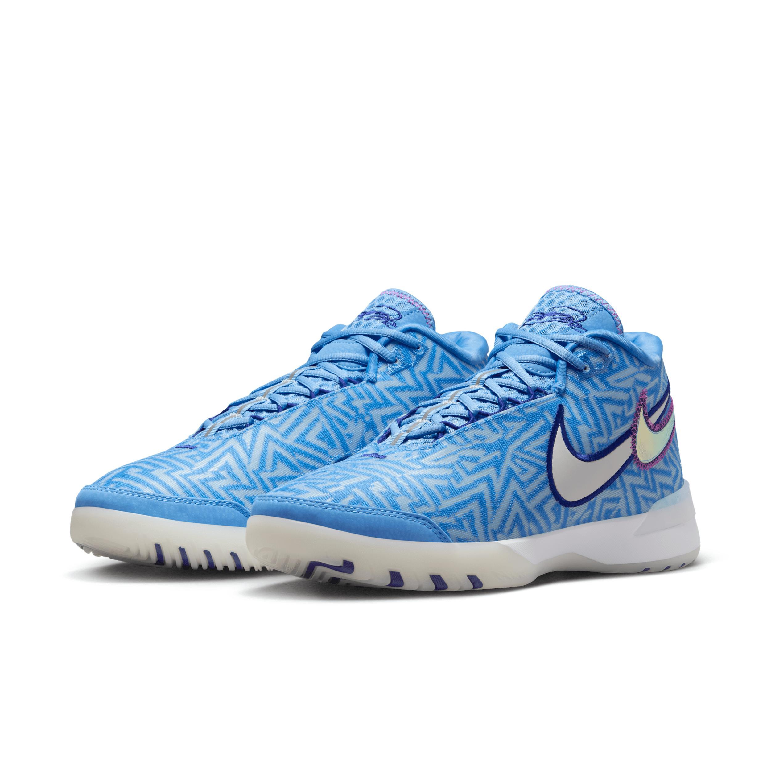 Nike Men's LeBron NXXT Genisus Basketball Shoes Product Image