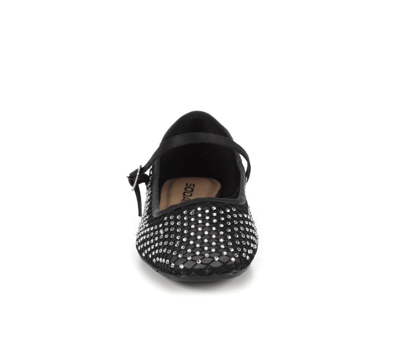 Women's Soda Geneva-S Flats Product Image
