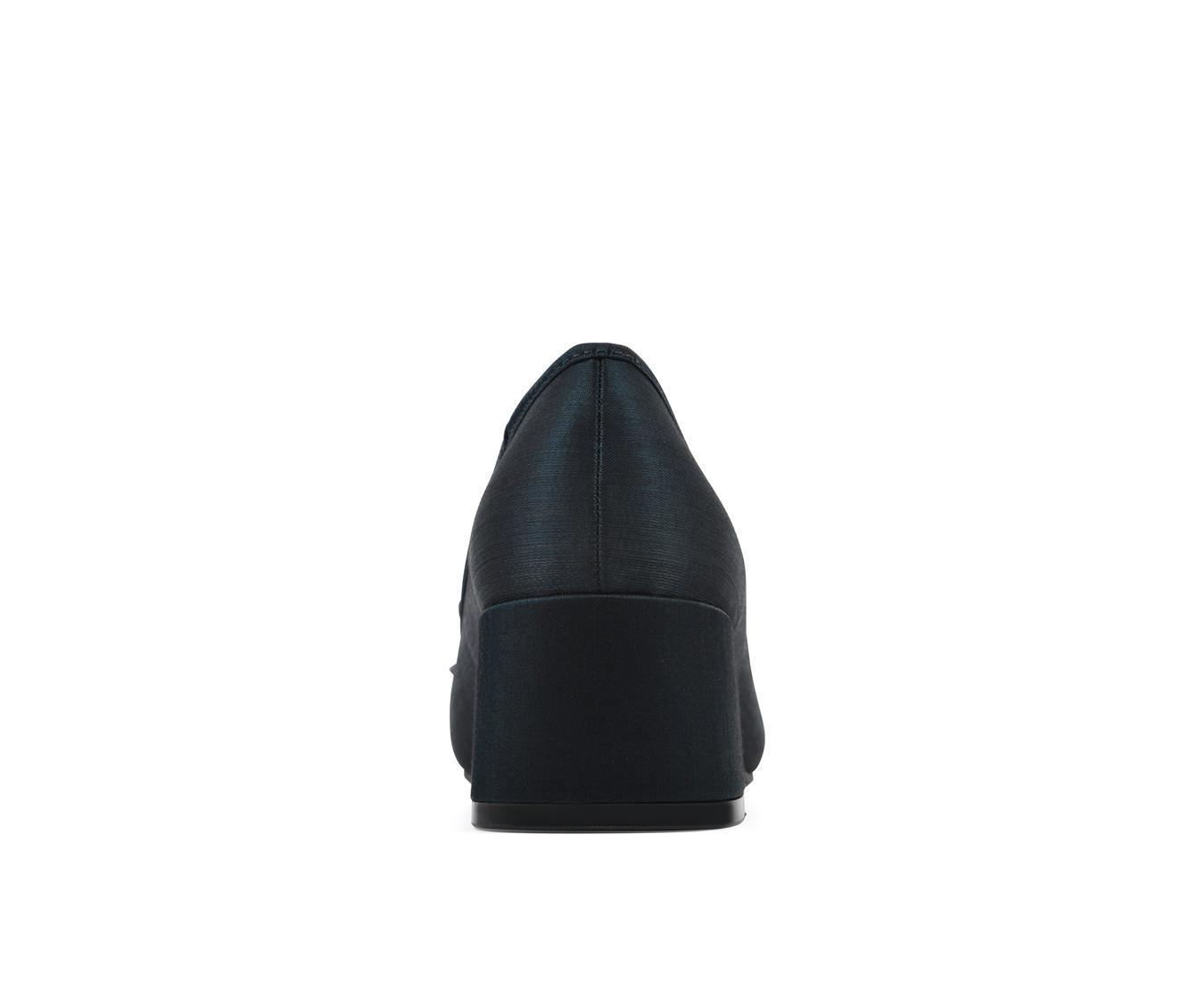 Women's White Mountain Lately Pumps Product Image