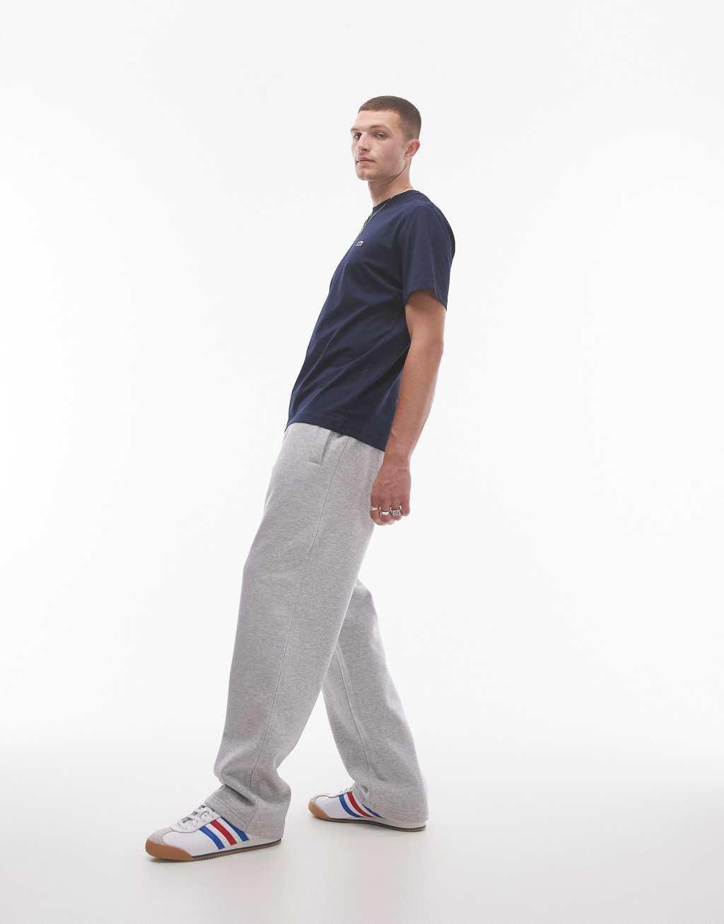 Lacoste logo t-shirt in navy Product Image