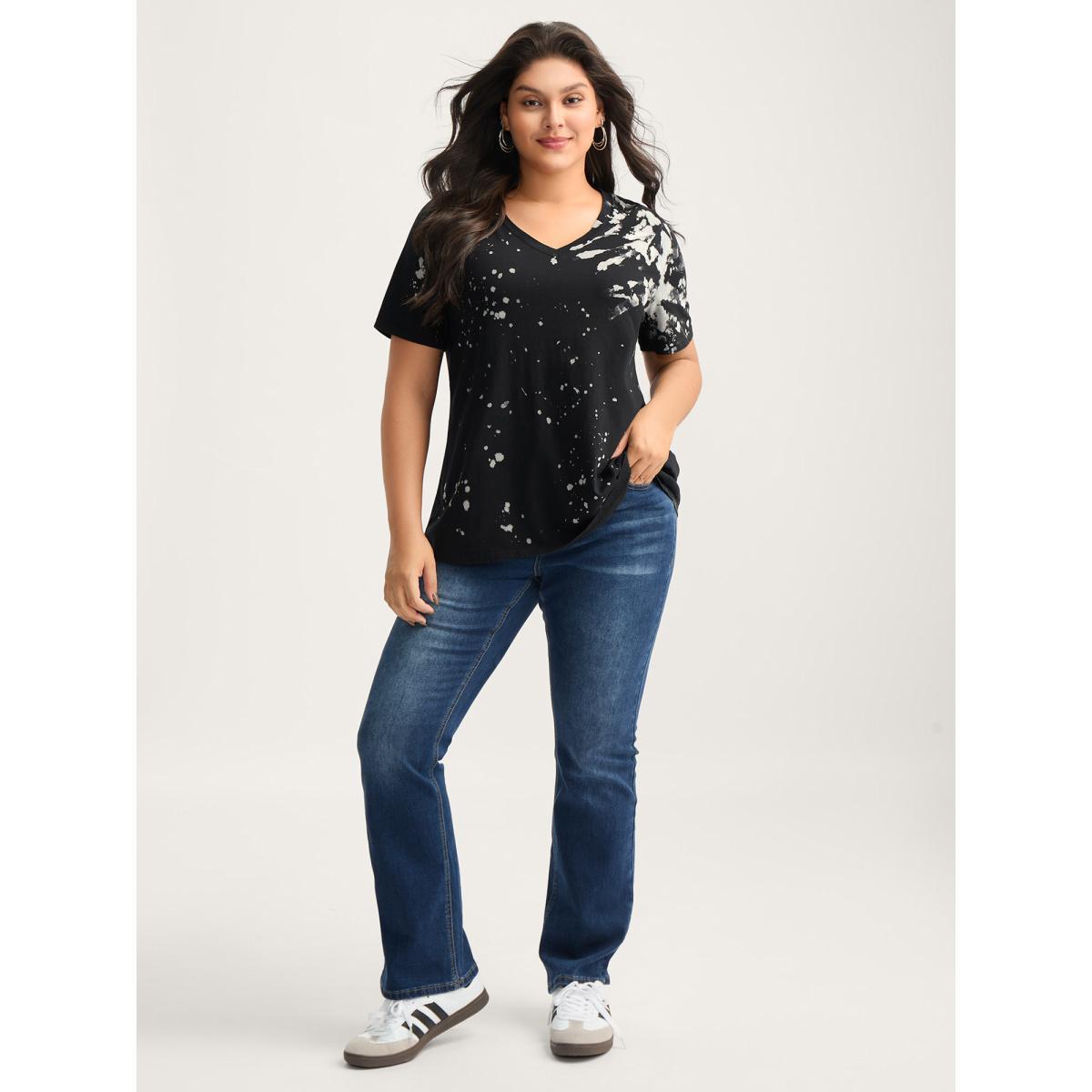 Plus Size Cotton Tie-Dye Stretchy V-Neck T-Shirt Black Women Non V-neck Everyday-Casual T-shirts BloomChic 18-20/2X Product Image
