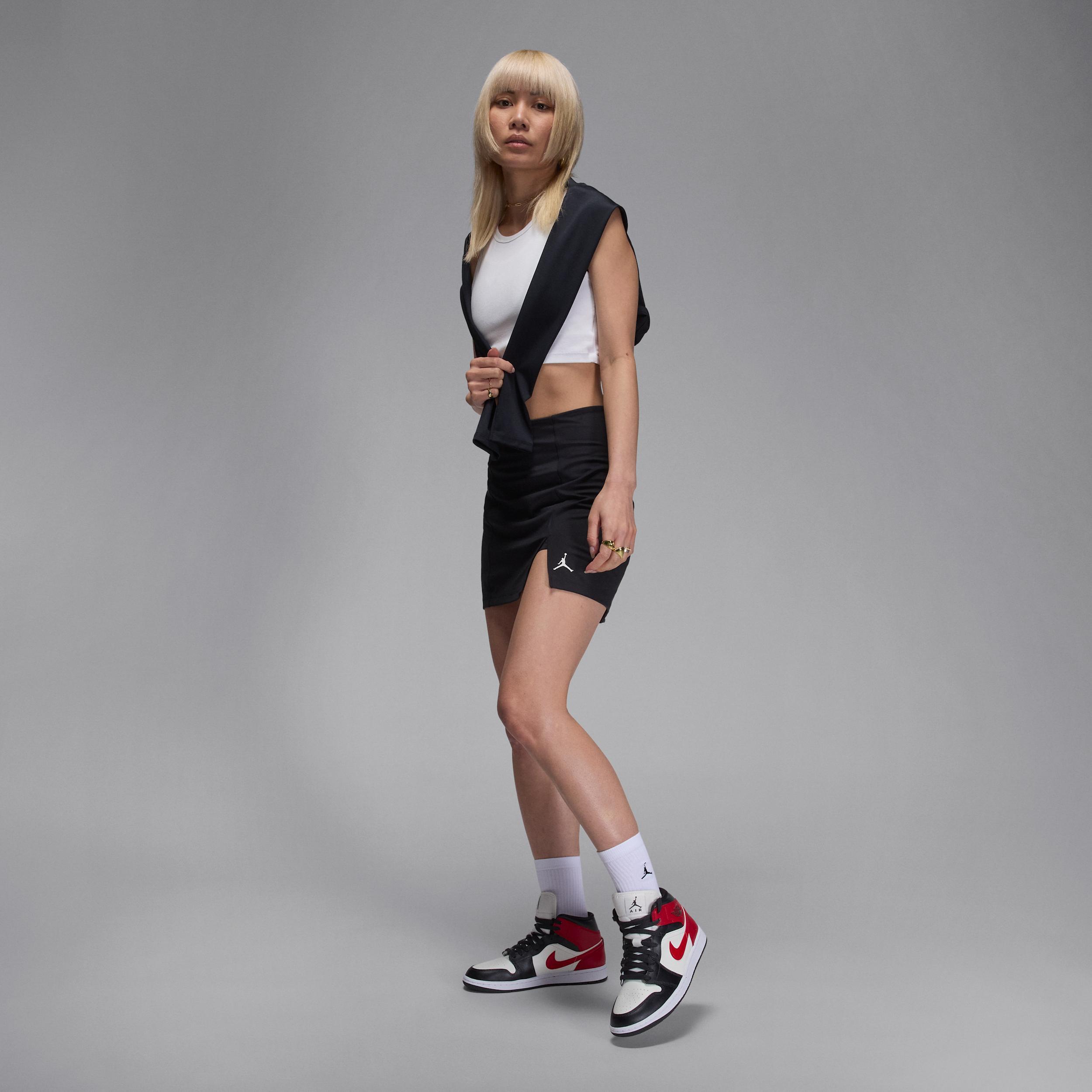 Jordan Womens Air Retro 1 Mid Casual Shoes in Sail/Gym Red/Off Noir Product Image