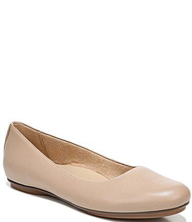 Naturalizer Maxwell (Barely Nude) Women's Shoes Product Image