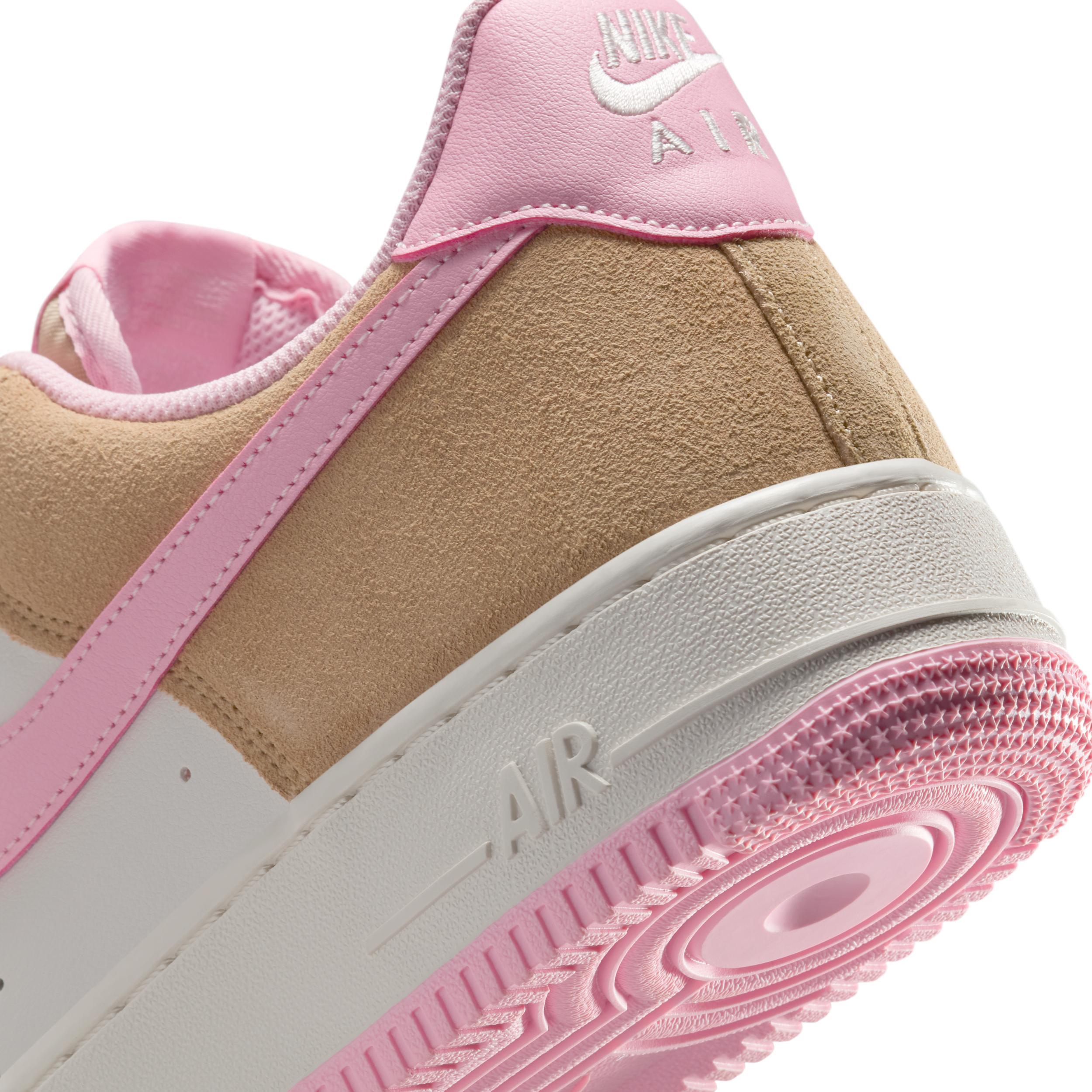 Nike Men's Air Force 1 '07 LV8 Shoes Product Image