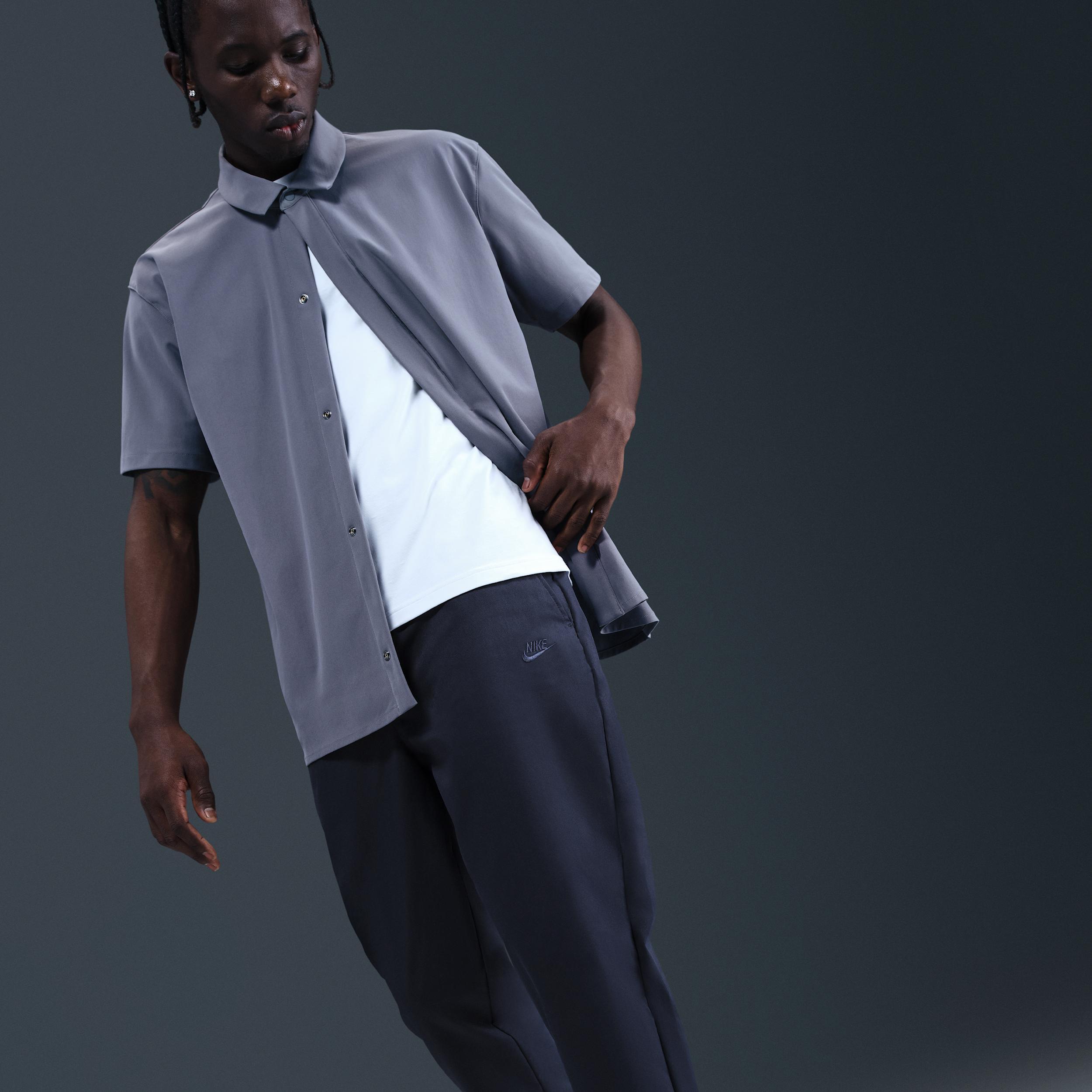 Nike Men's Club Woven Tapered Pants Product Image