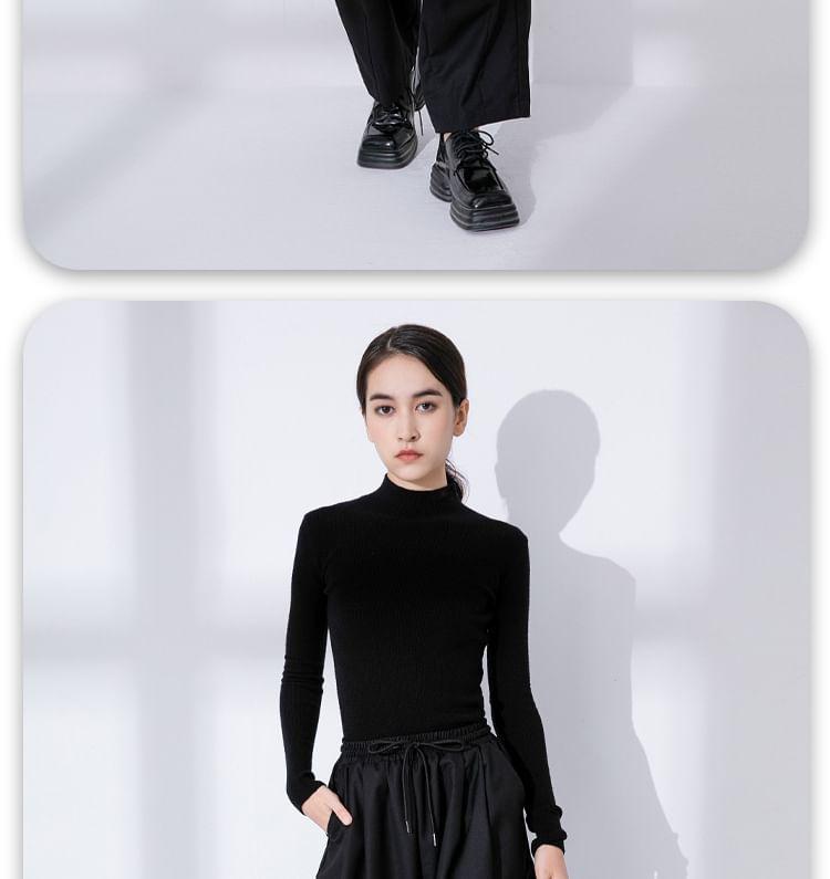 Drawstring Waist Plain Wide Leg Cargo Pants Product Image