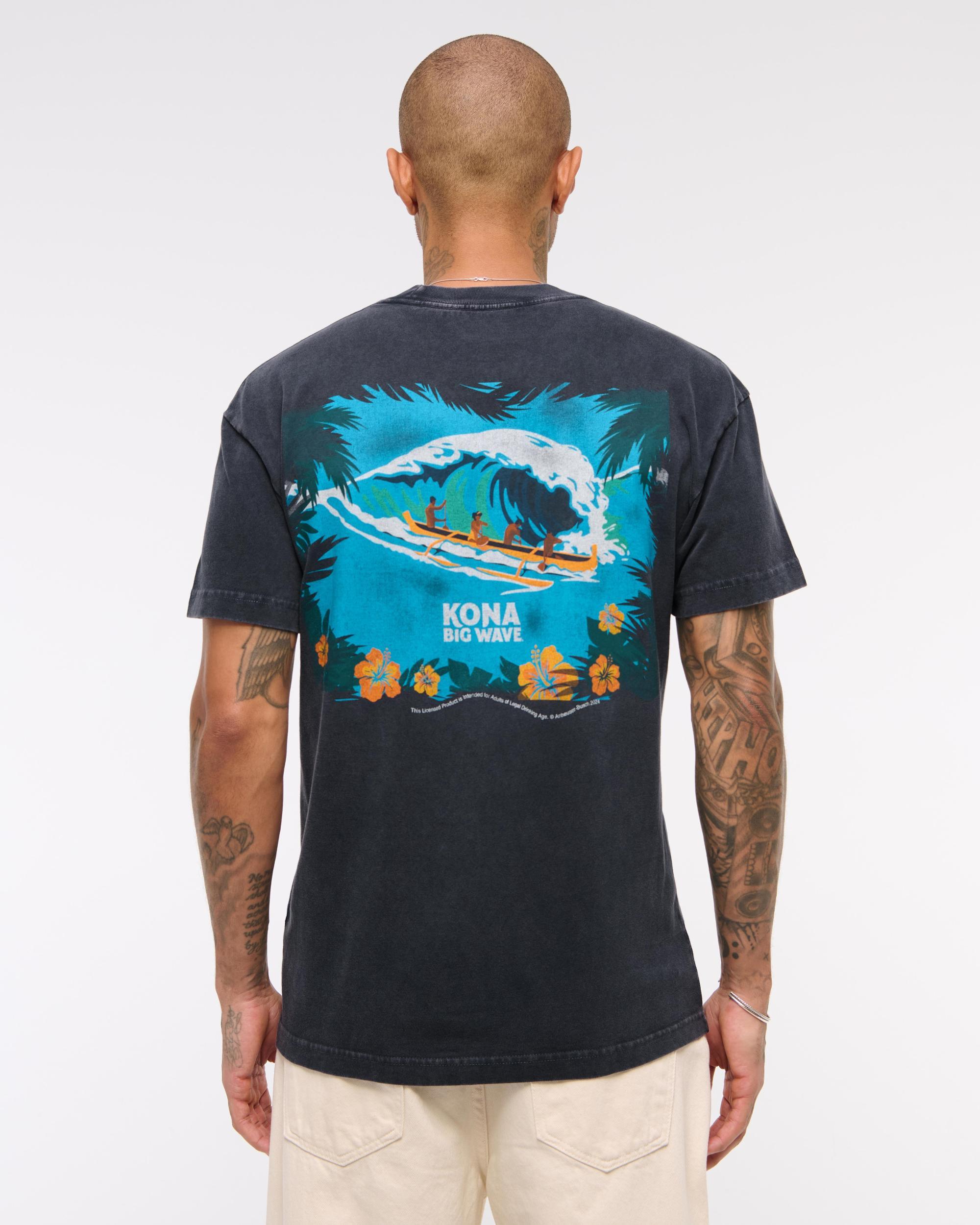 Modelo Graphic Tee Product Image