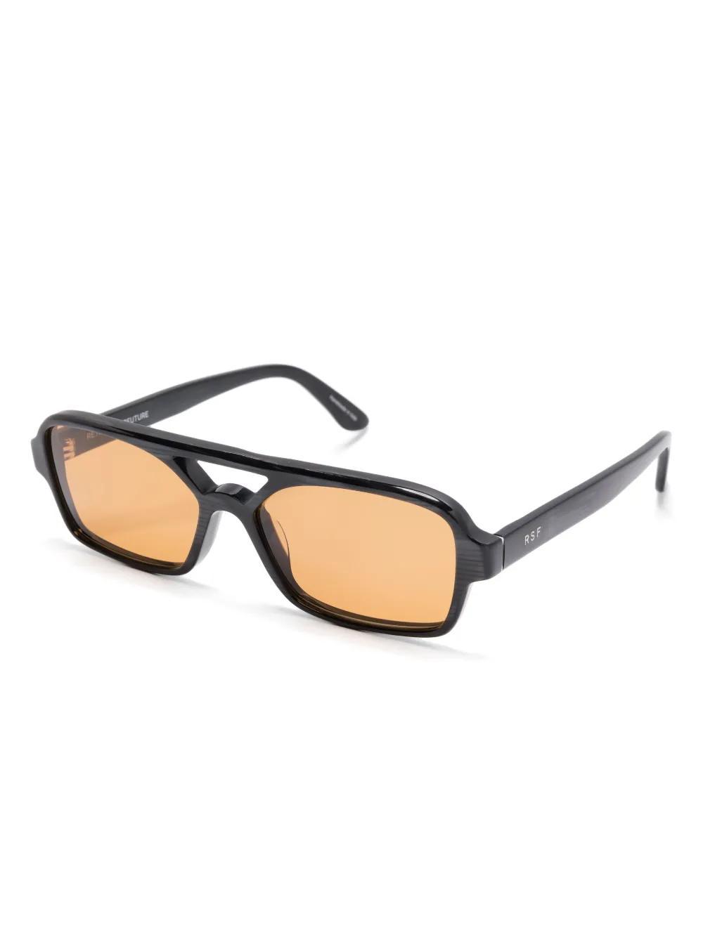 RETROSUPERFUTURE Vico Sonnenbrille In Gold Product Image