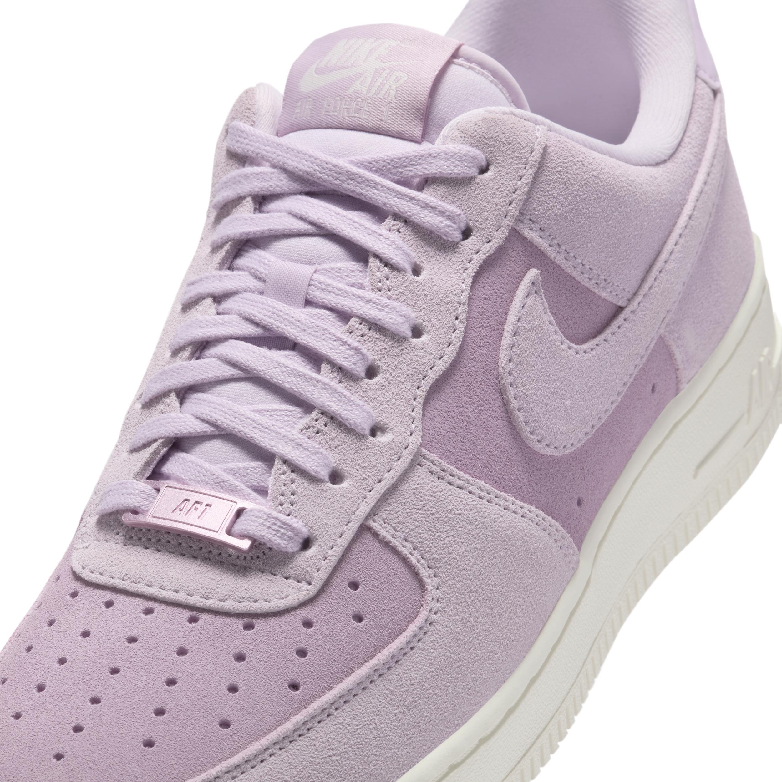 Nike Women's Air Force 1 '07 Shoes Product Image