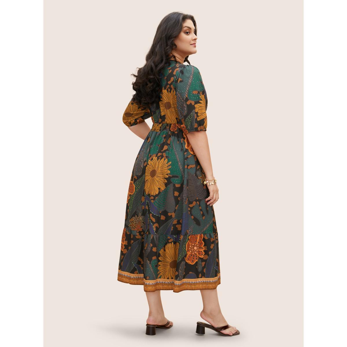 Plus Size Floral Shirred Lantern Sleeve Midi Dress DarkBlue Women Resort Gathered V-neck Half Sleeve Curvy BloomChic 26/4X Product Image