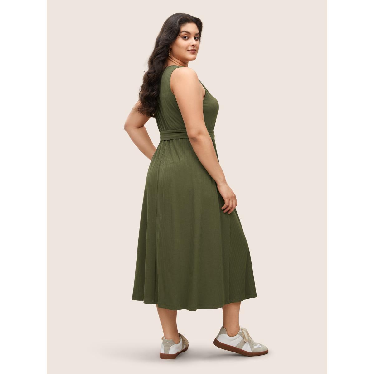 Plus Size Solid Button Detail Sleeveless Knit Dress ArmyGreen Women Casual Texture U-neck Sleeveless Curvy Midi Dress BloomChic 28/5X Product Image