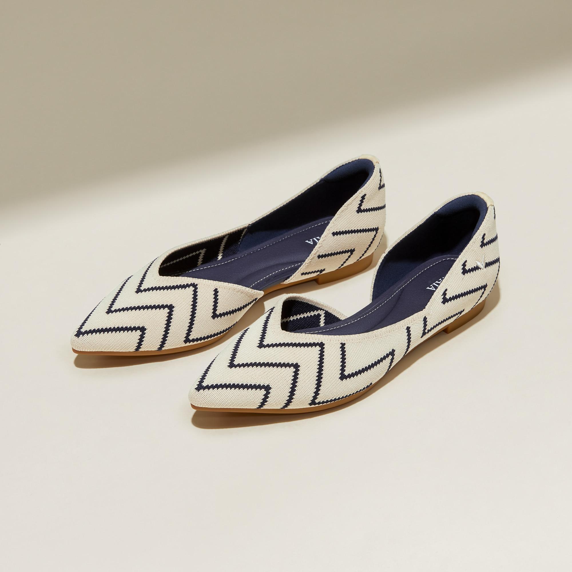 Pointed-Toe D'Orsay Flats (Melia) Product Image
