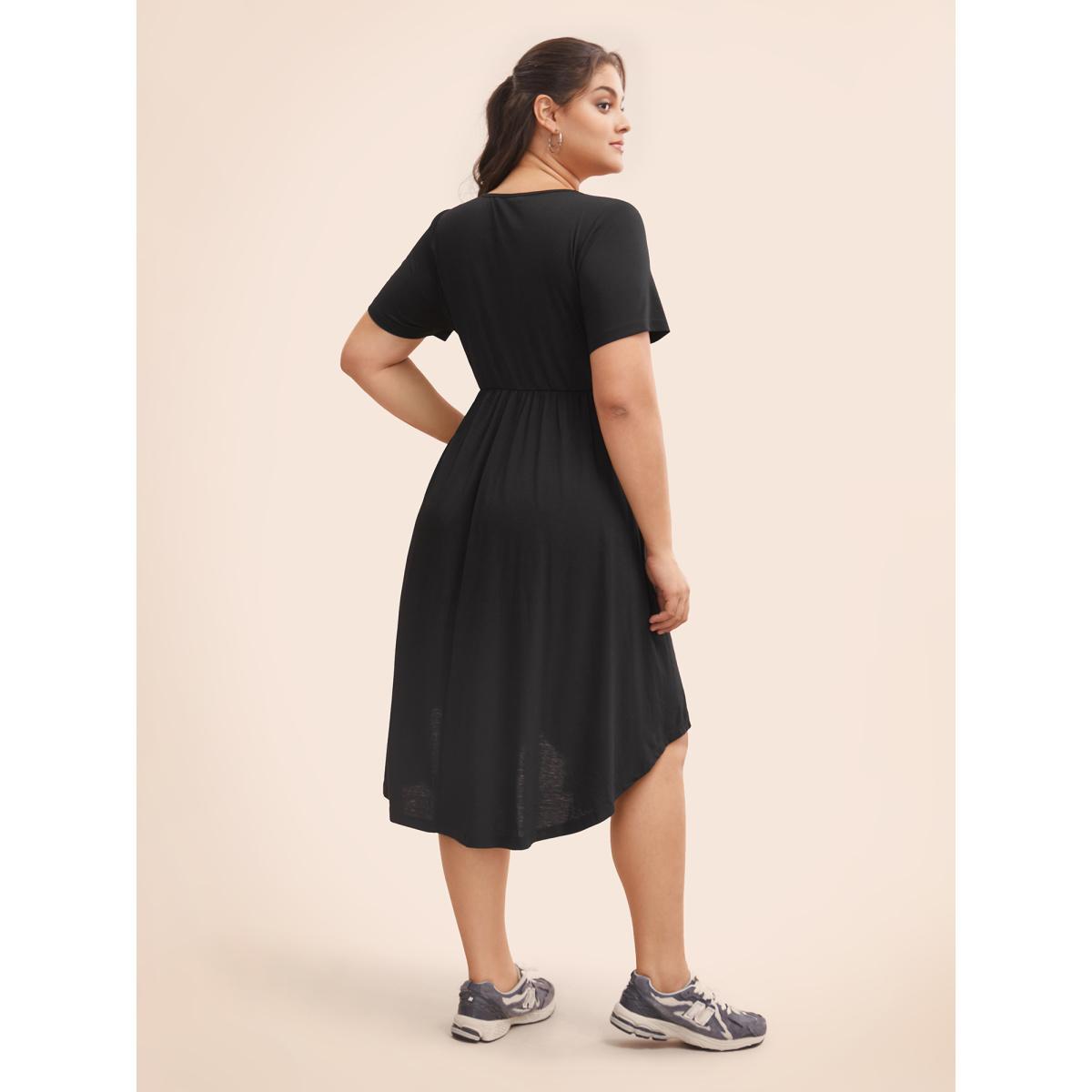 Plus Size Solid Drawstring Ruched Curved Hem Dress Black Women Elegant Gathered V-neck Short sleeve Curvy BloomChic 14-16/1X Product Image