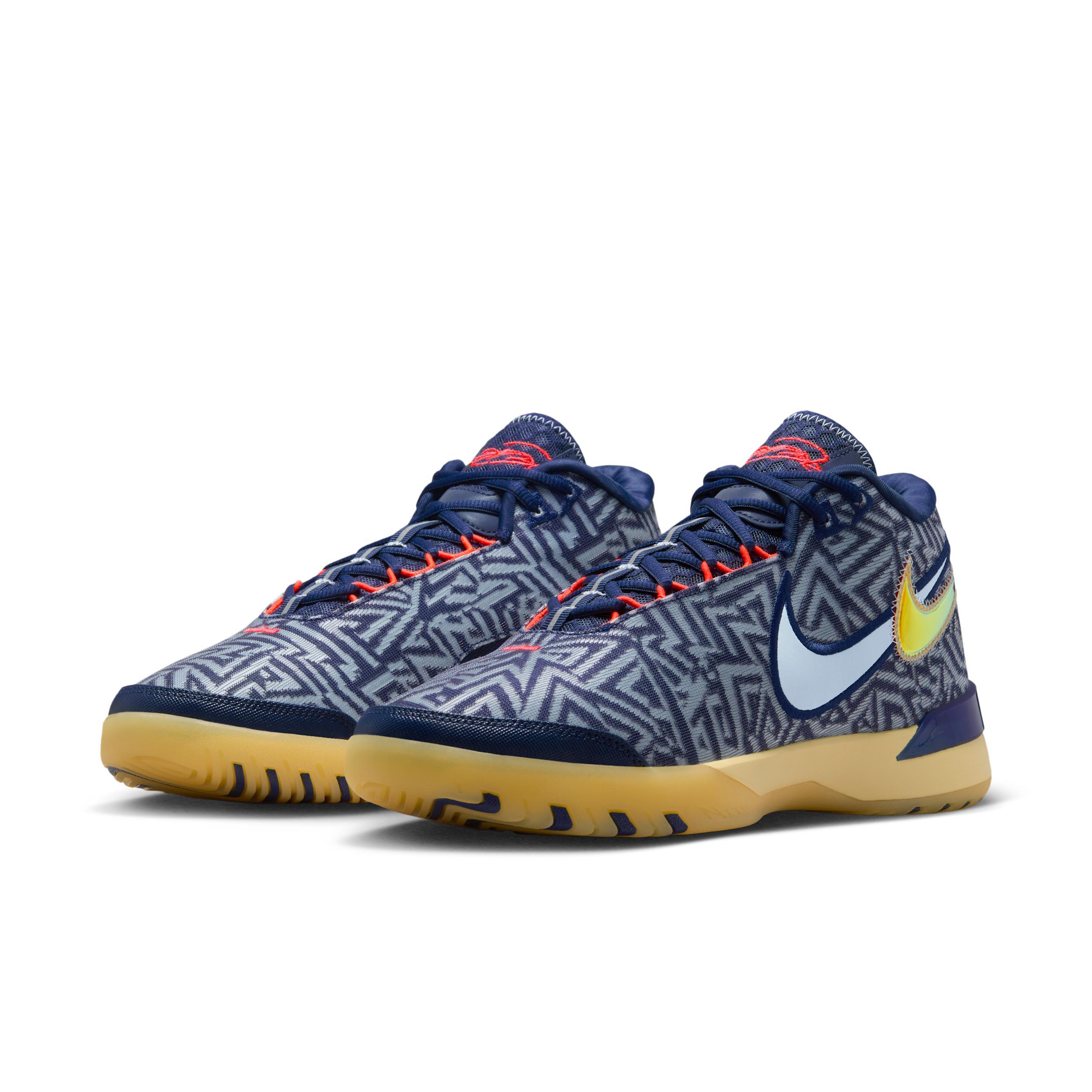 Nike Men's LeBron NXXT Genisus Basketball Shoes Product Image
