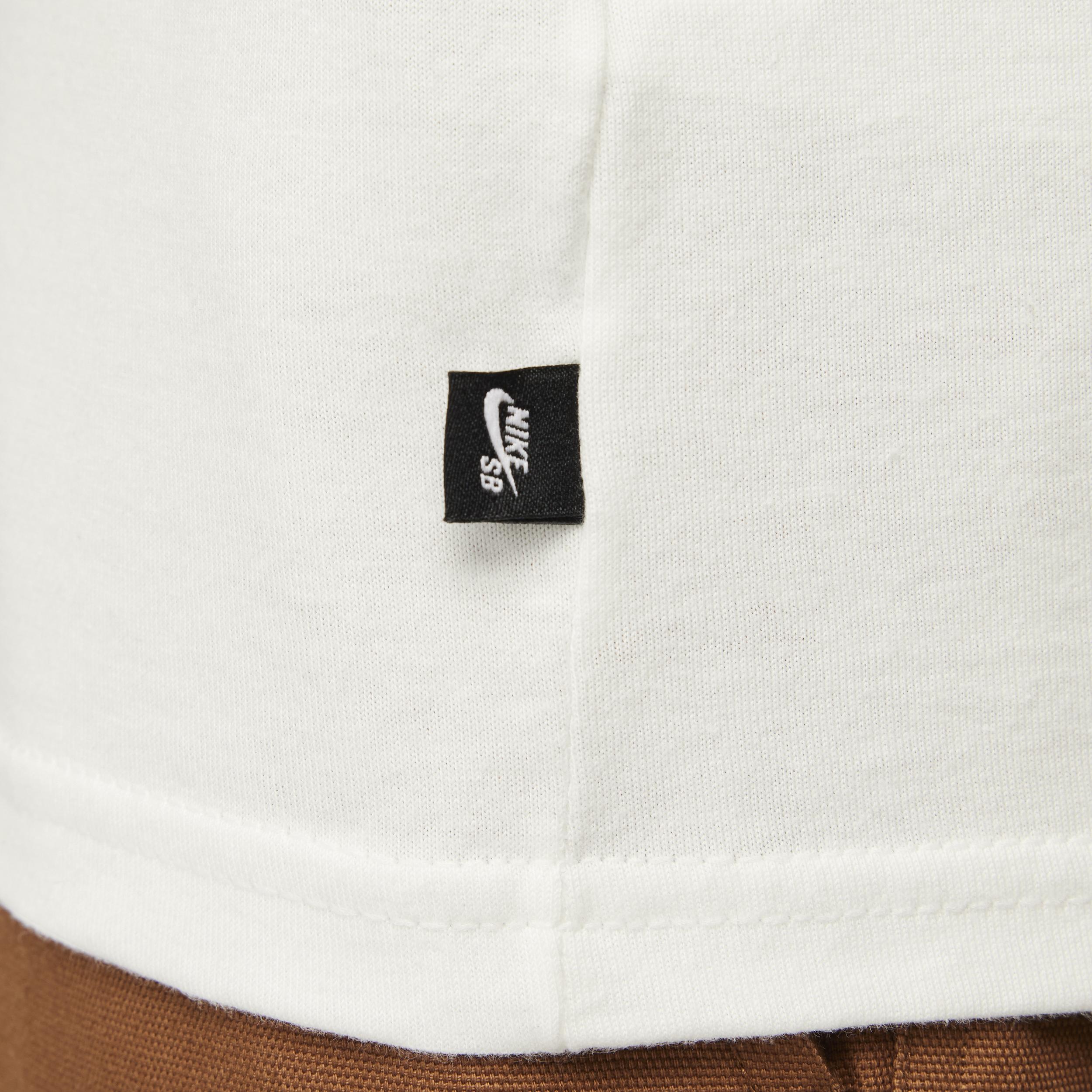 Nike Sportswear Men's Max90 T-Shirt Product Image