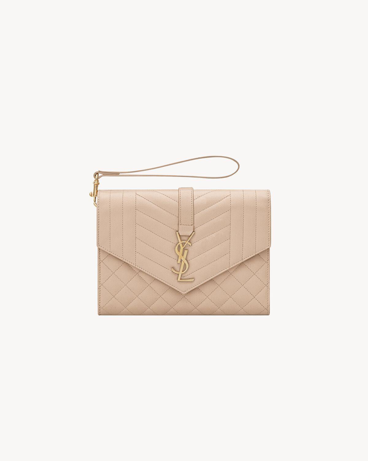 envelope flap pouch in mix matelassé grain de poudre leather Product Image