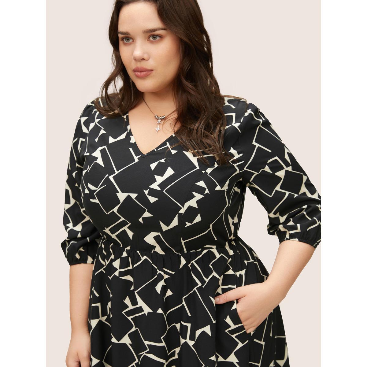 Plus Size Geometric Print Pocket Lantern Sleeve Dress Black Women At the Office Non V-neck Elbow-length sleeve Curvy Midi Dress BloomChic 30/6X Product Image