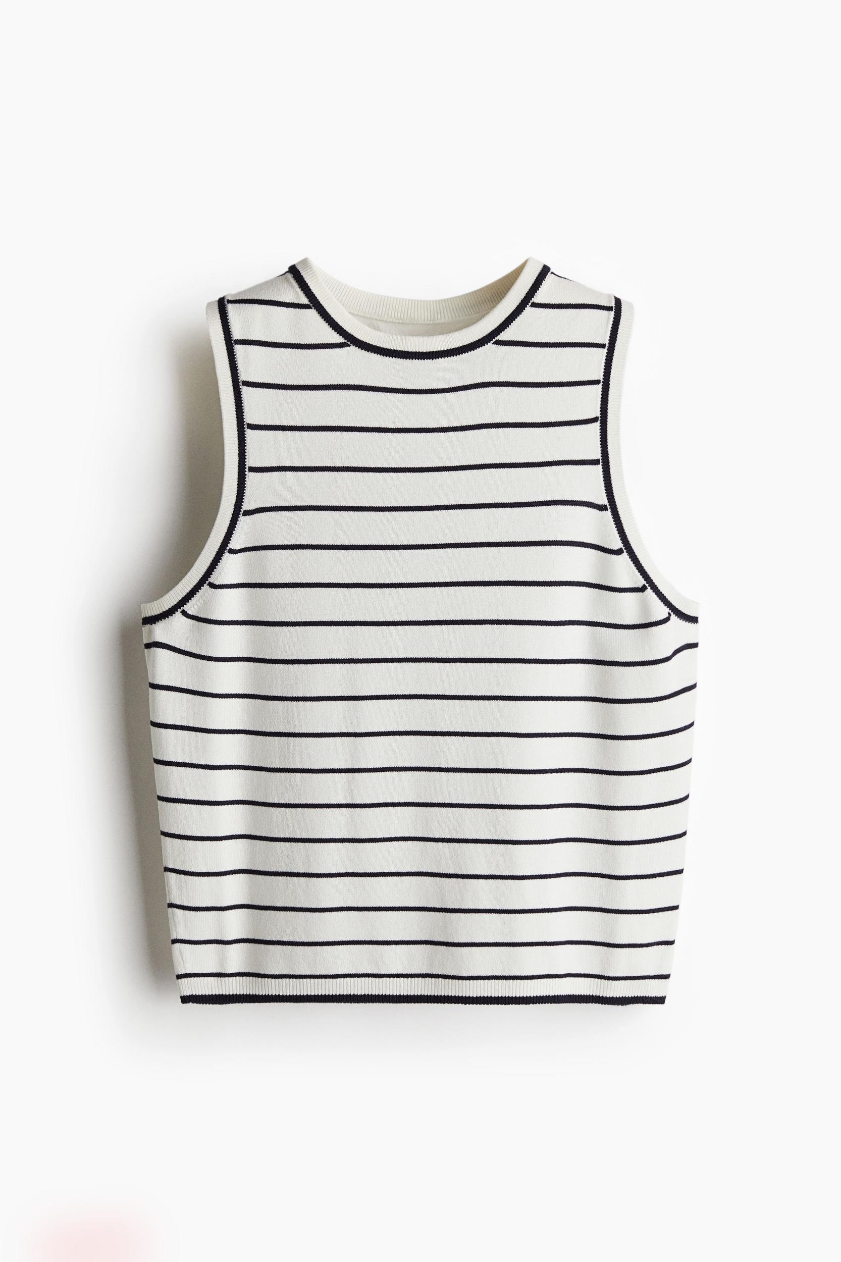 Fine-Knit Sweater Vest Product Image