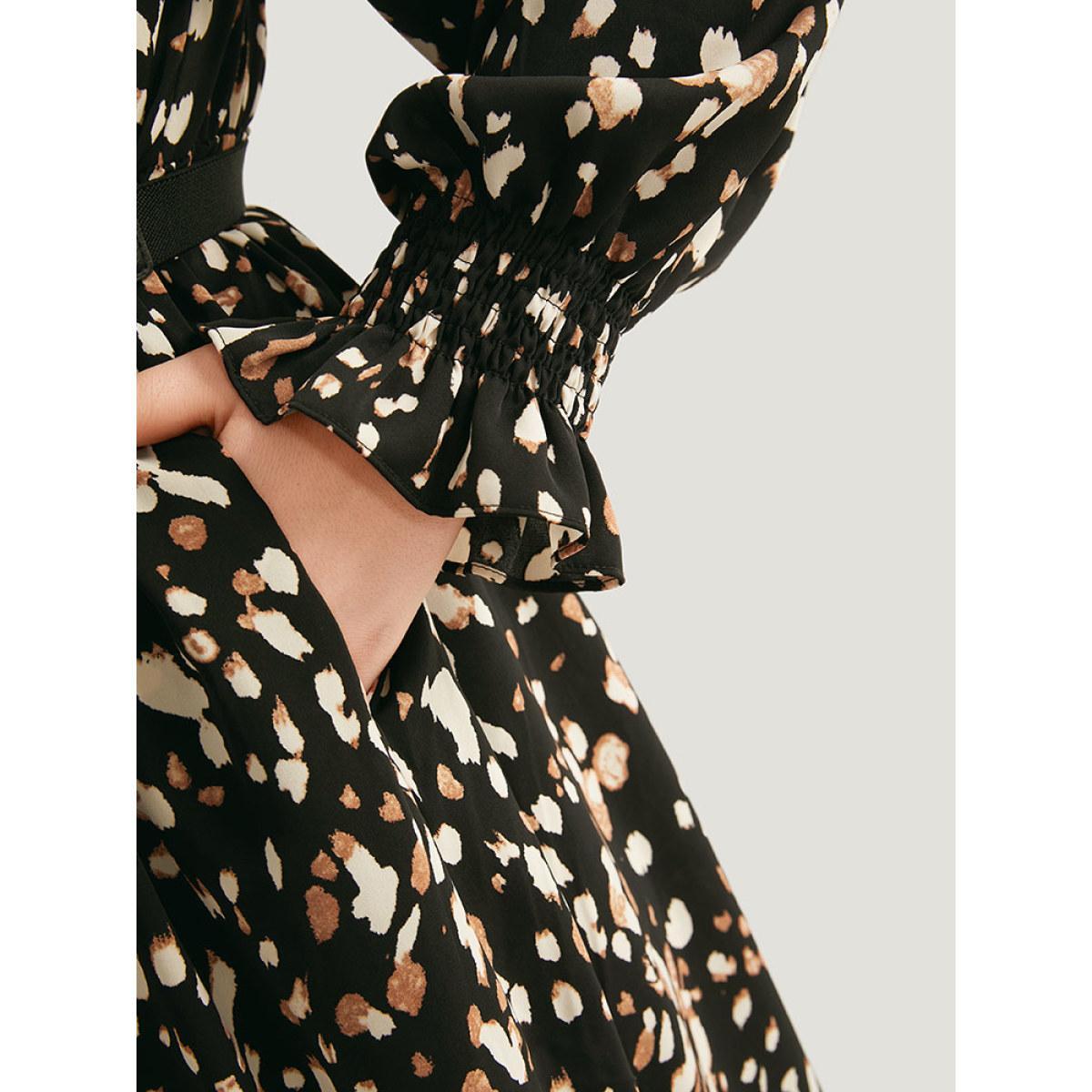 Plus Size Allover Print Pocket Lantern Sleeve Dress Black Women Elegant Printed V-neck Long Sleeve Curvy Midi Dress BloomChic 12/L Product Image